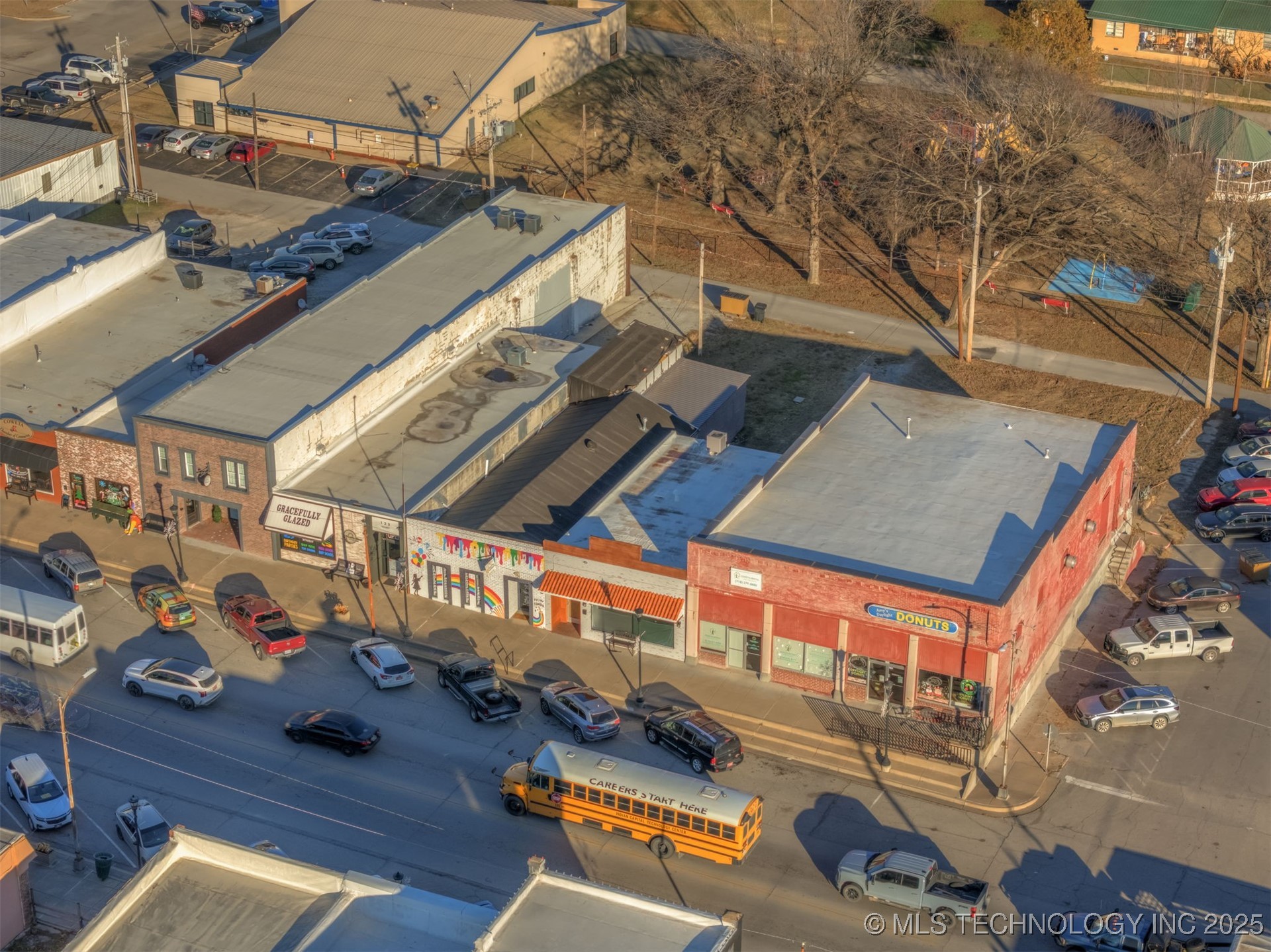 125 S Broadway Street Property Photo 63