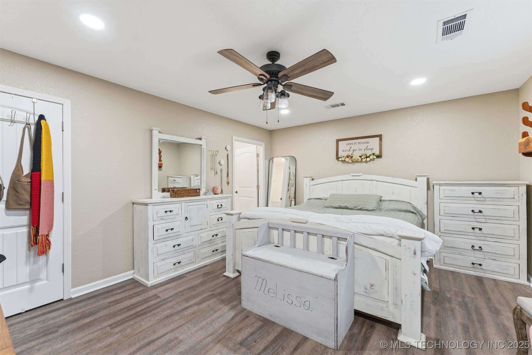 1175 W Pine Street Property Photo 12