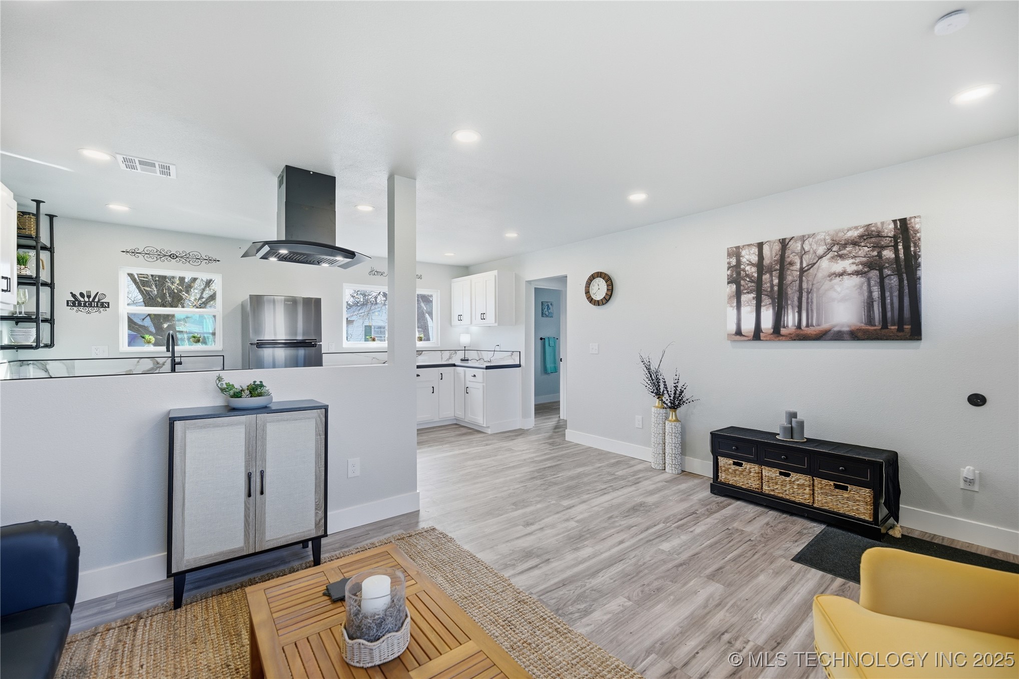 1001 S Broadway Street Property Photo 4