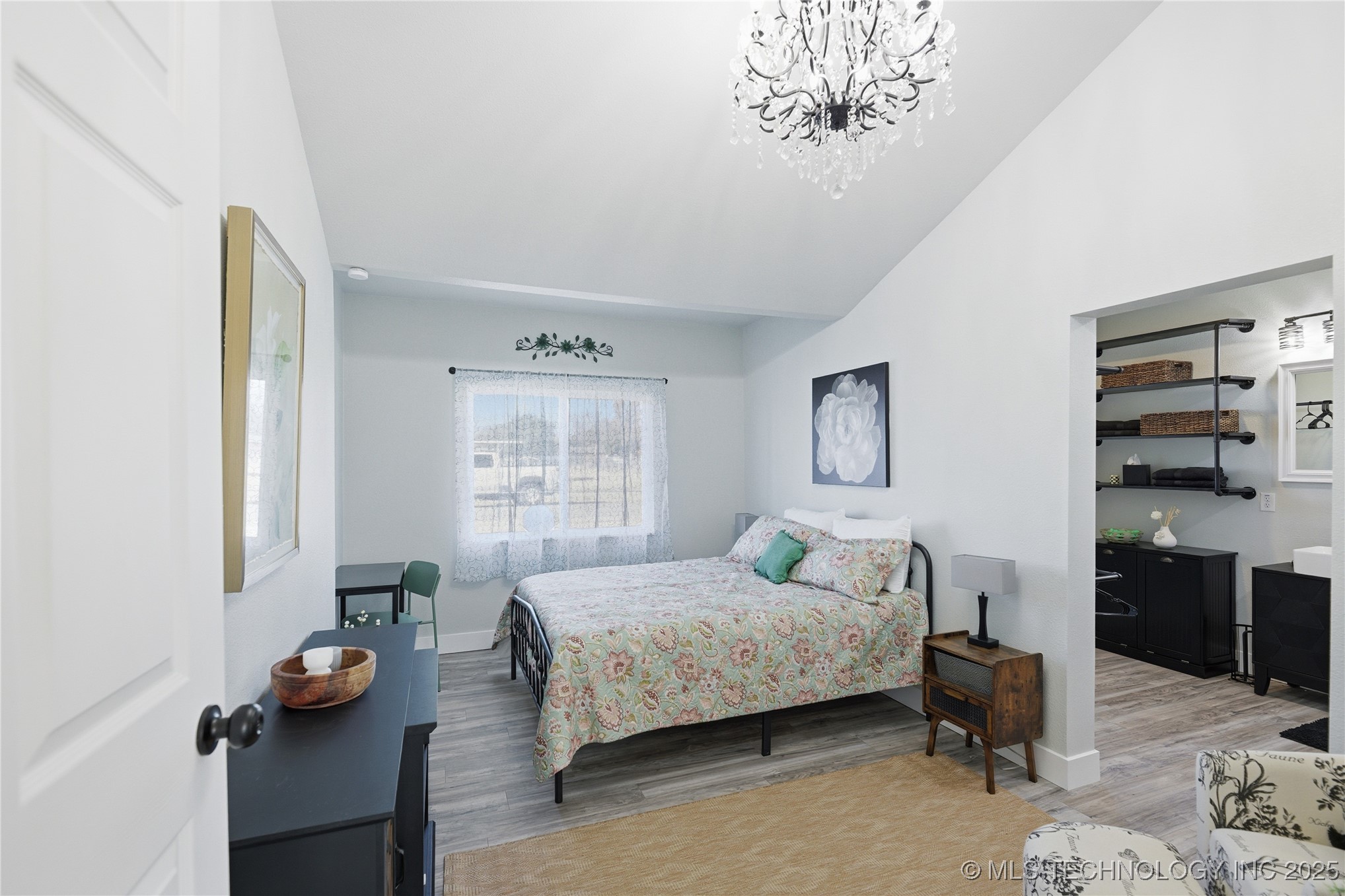 1001 S Broadway Street Property Photo 12