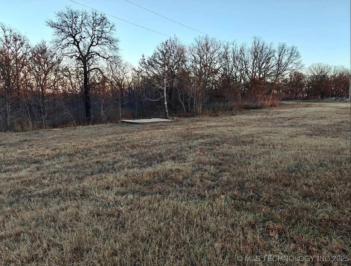 368565 E 5280 Road Property Photo 2