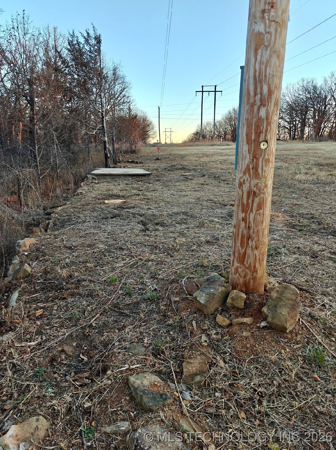 368565 E 5280 Road Property Photo 6