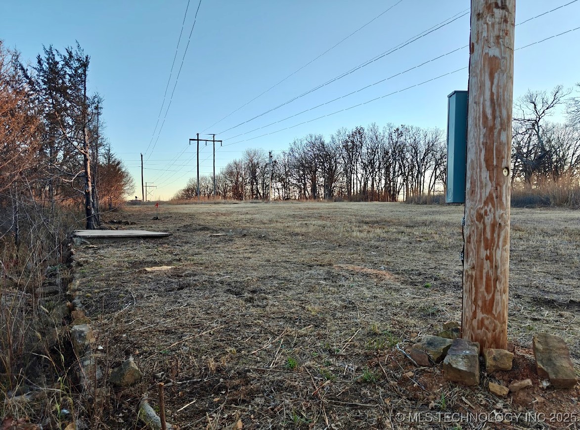368565 E 5280 Road Property Photo 9