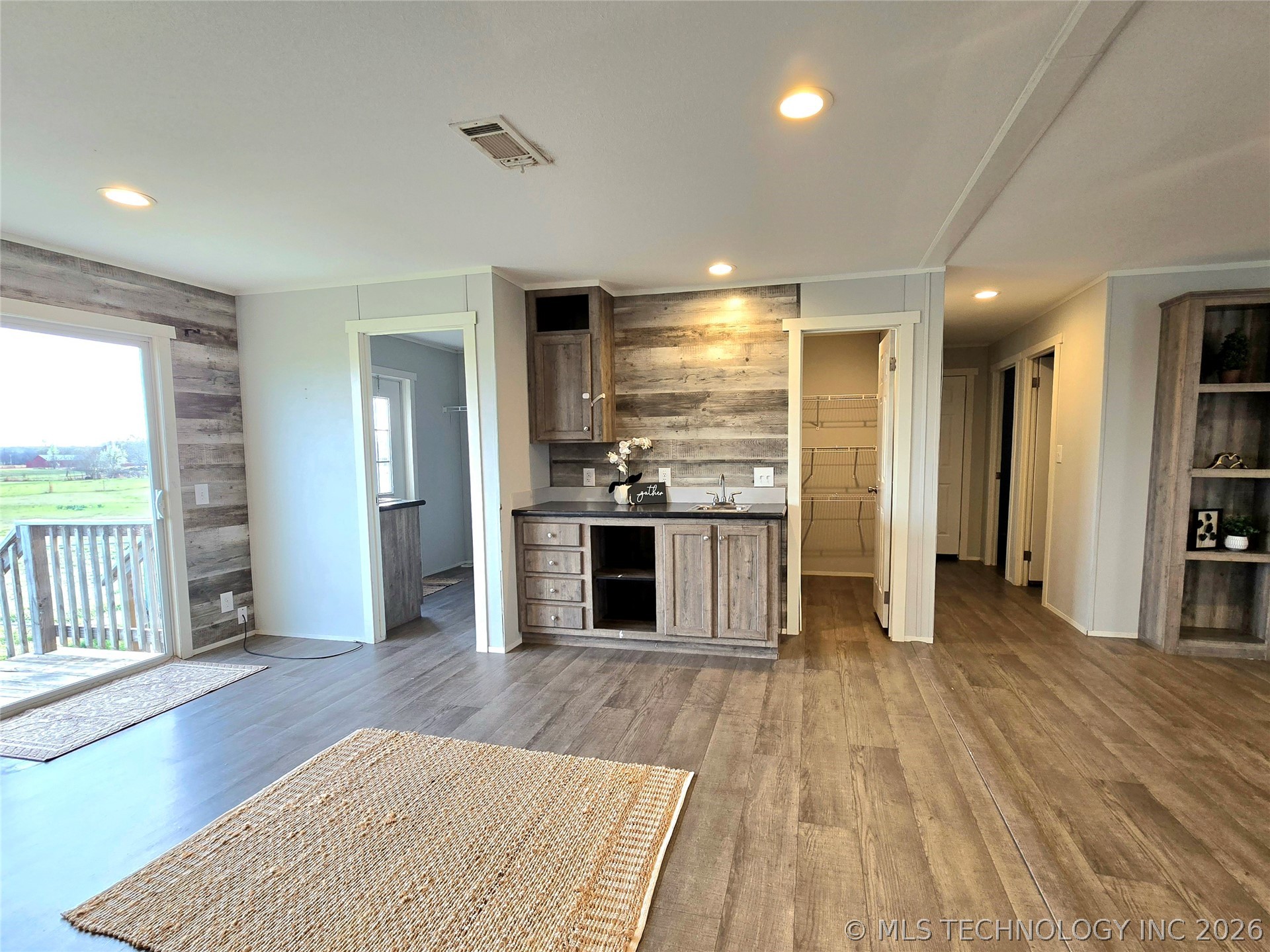 398235 W 3230 Road Property Photo 7