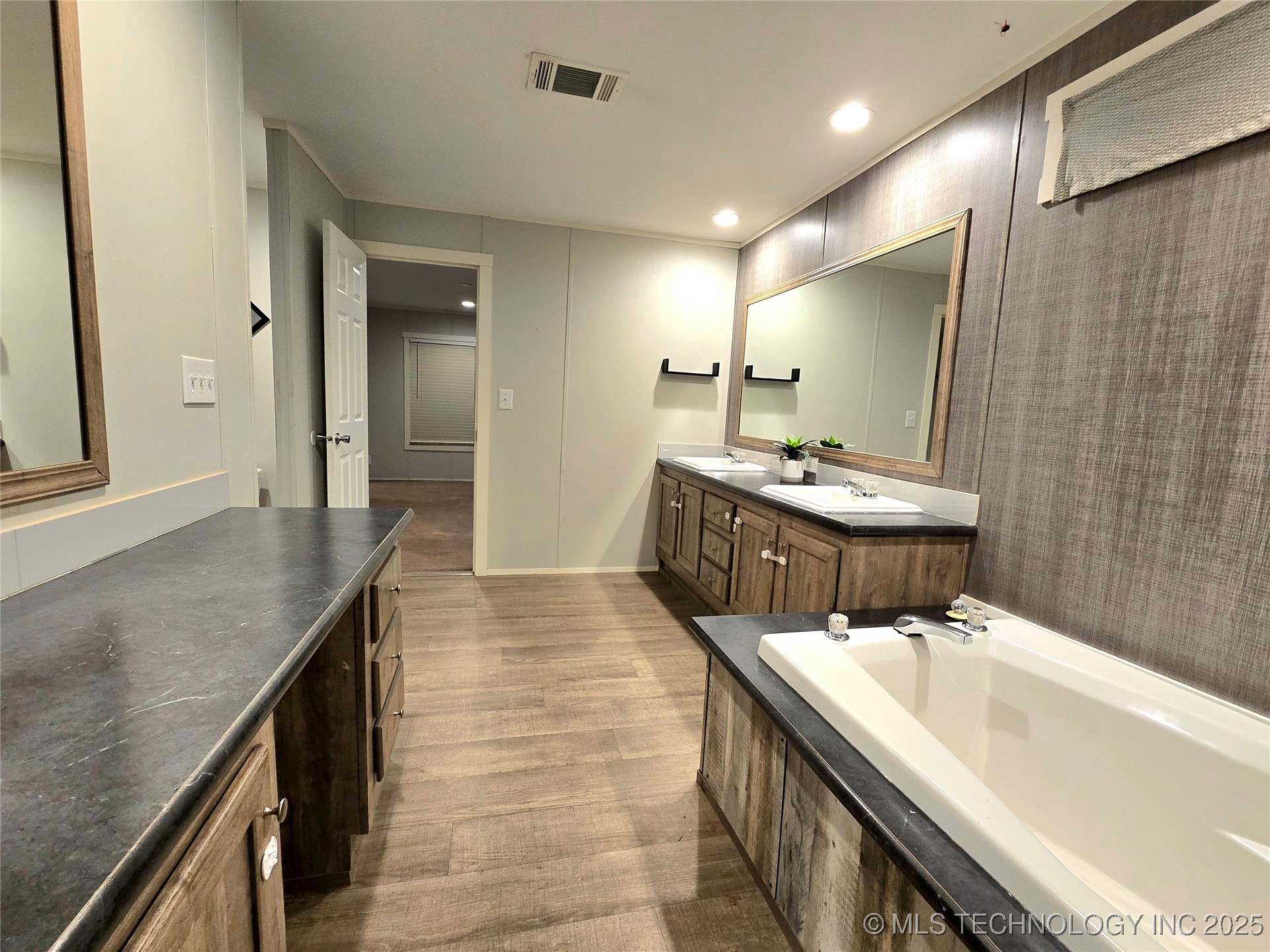 398235 W 3230 Road Property Photo 25