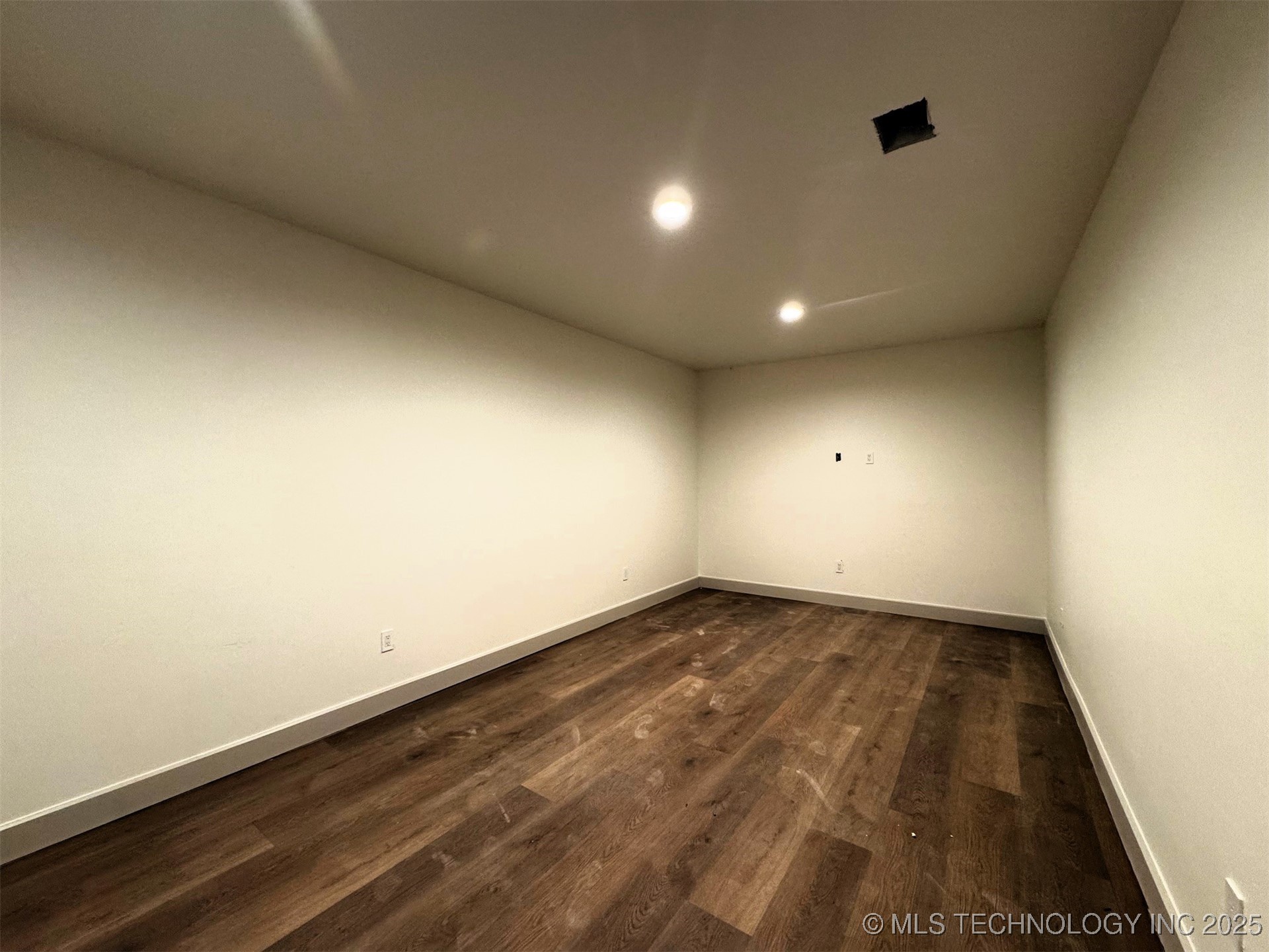 12113 Bridge Pointe Property Photo 18
