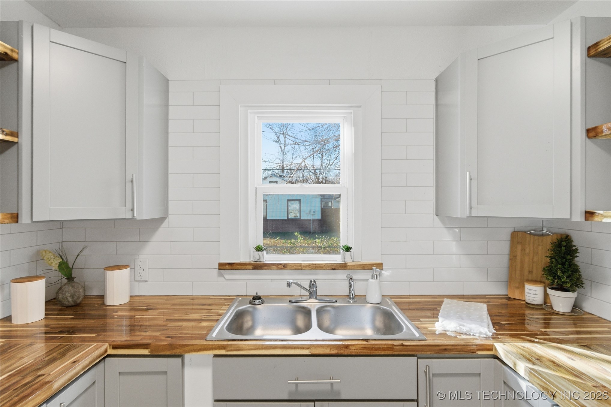 3503 E Xyler Street Property Photo 9