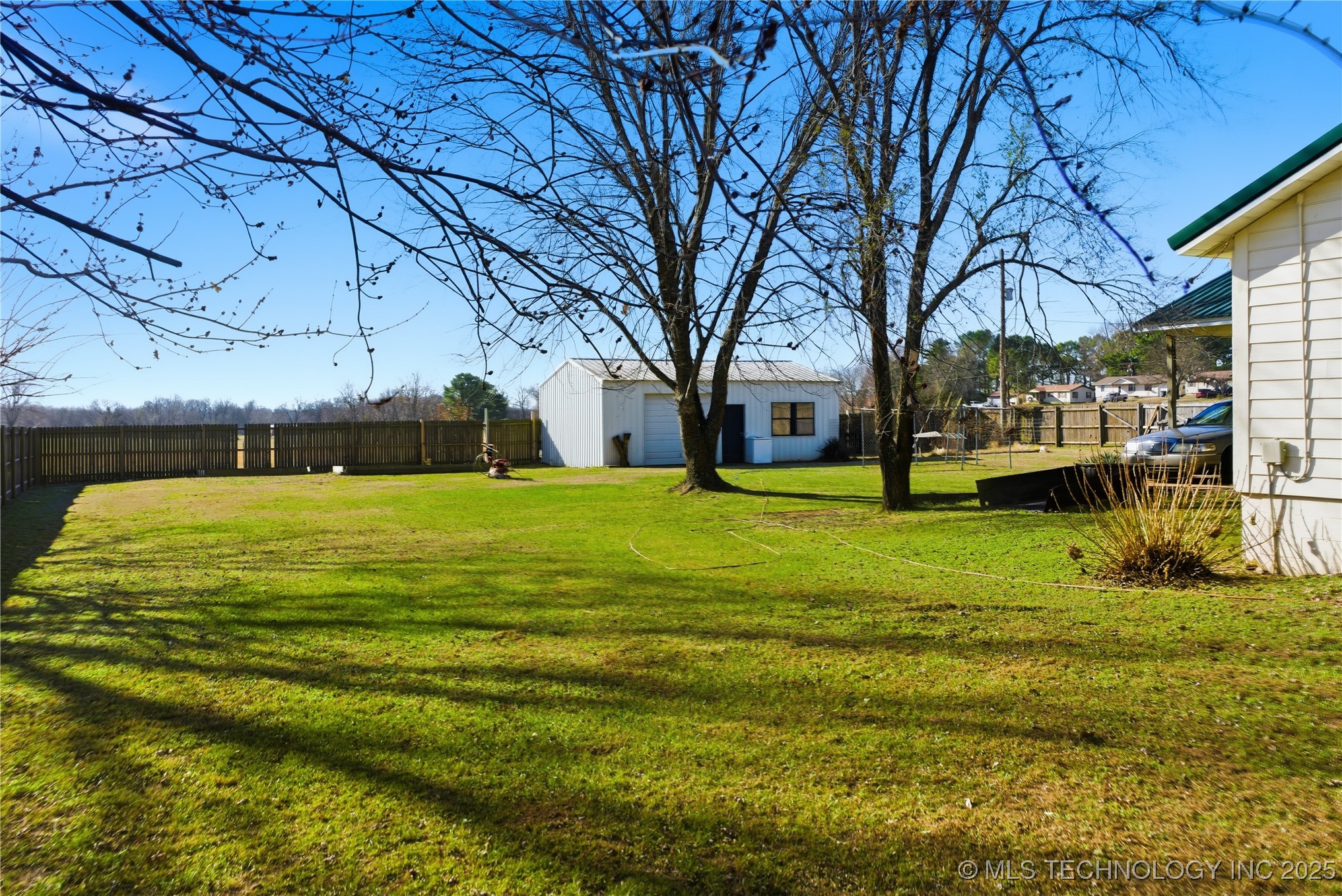 951 Alberty Lane Property Photo 5