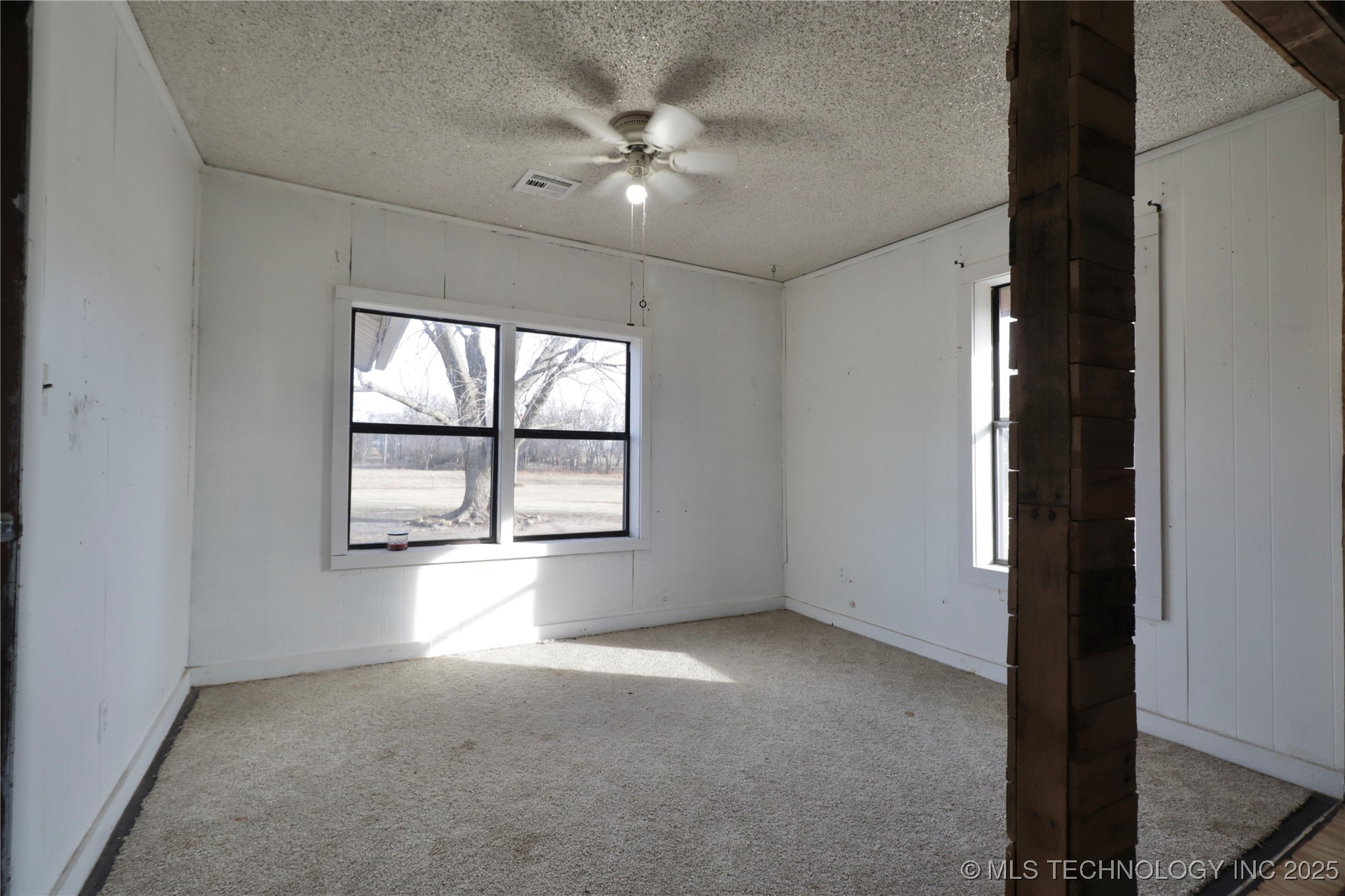 2015 S 14th Street Property Photo 8