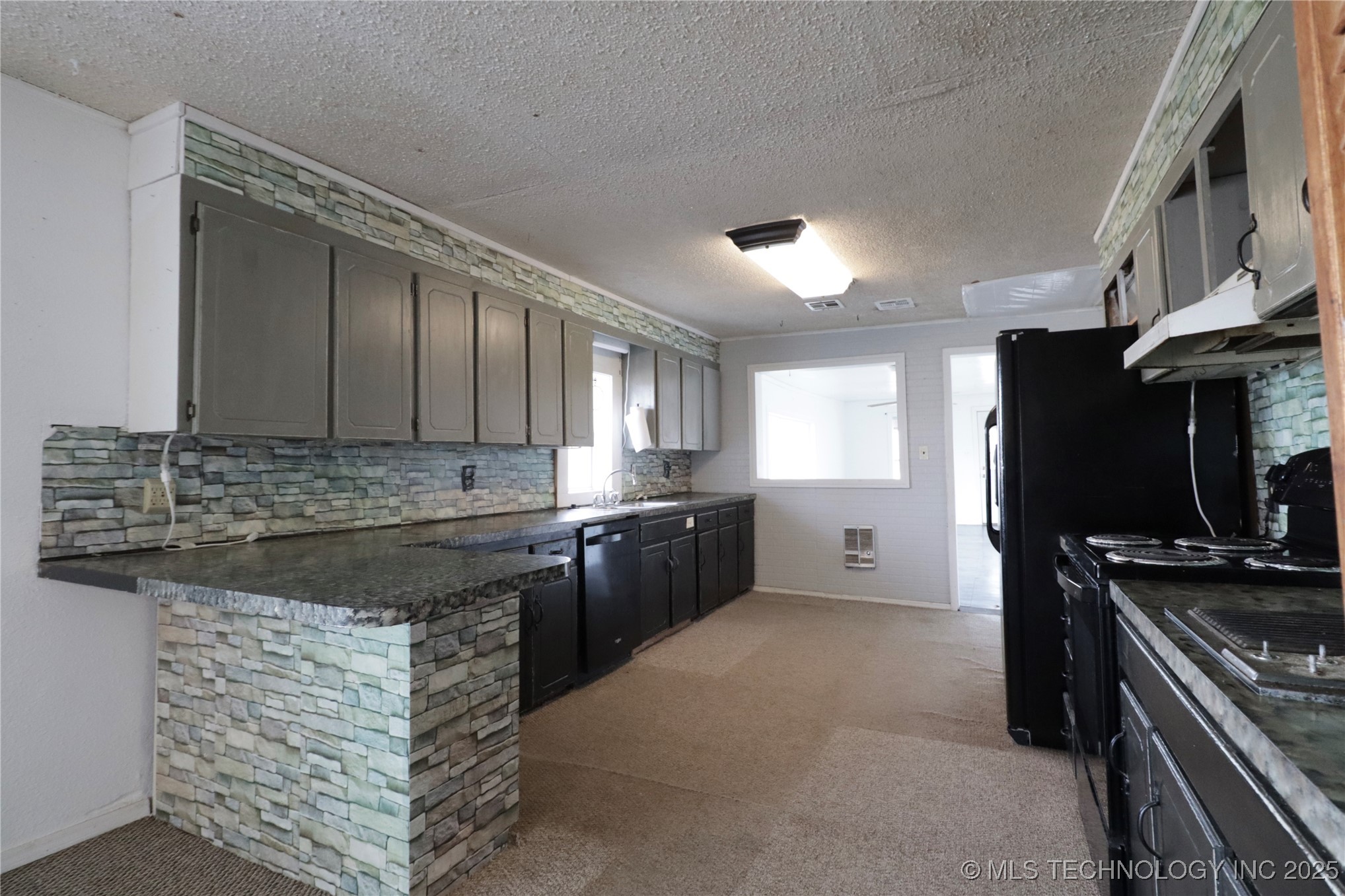 2015 S 14th Street Property Photo 18