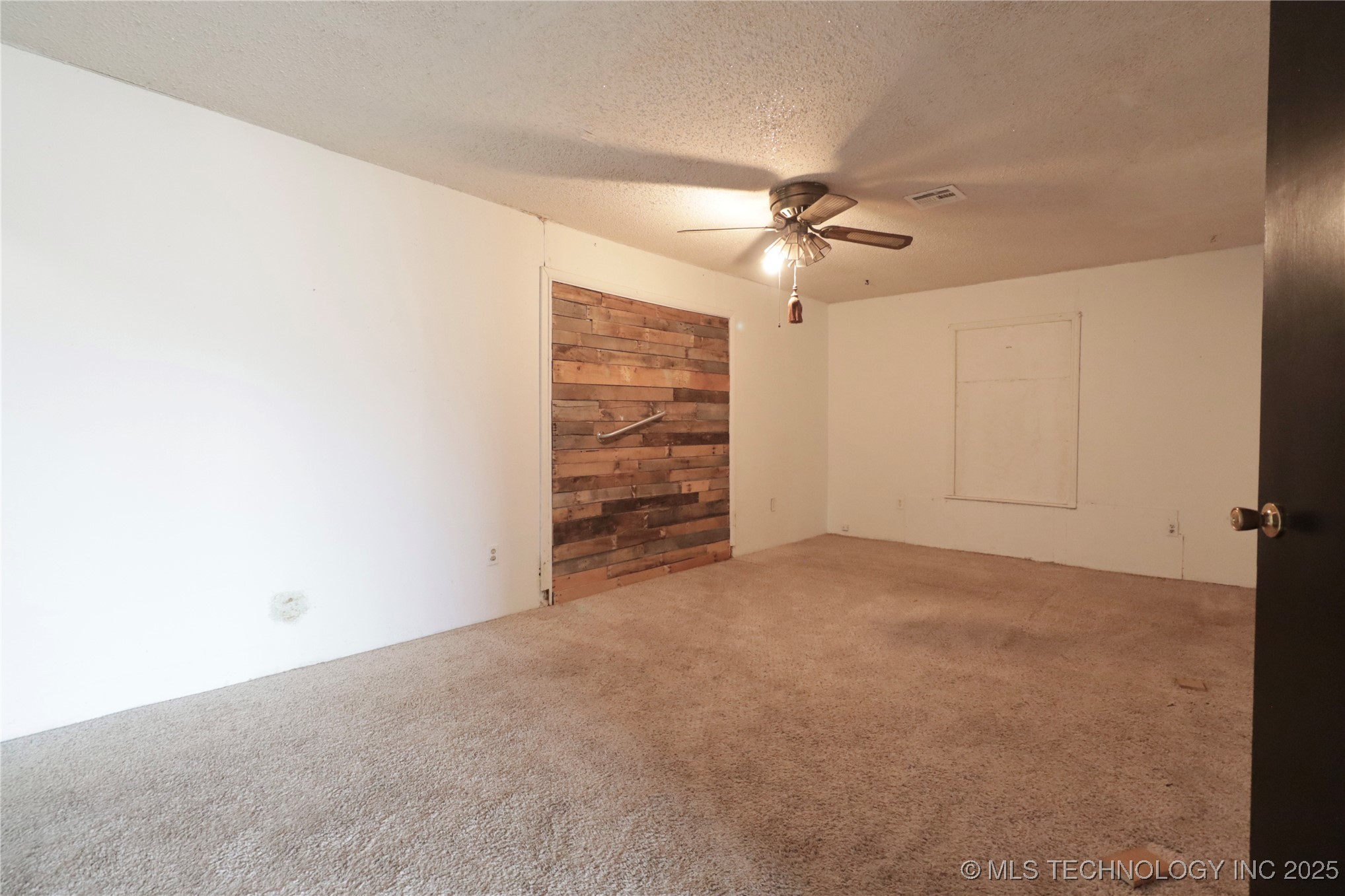 2015 S 14th Street Property Photo 21