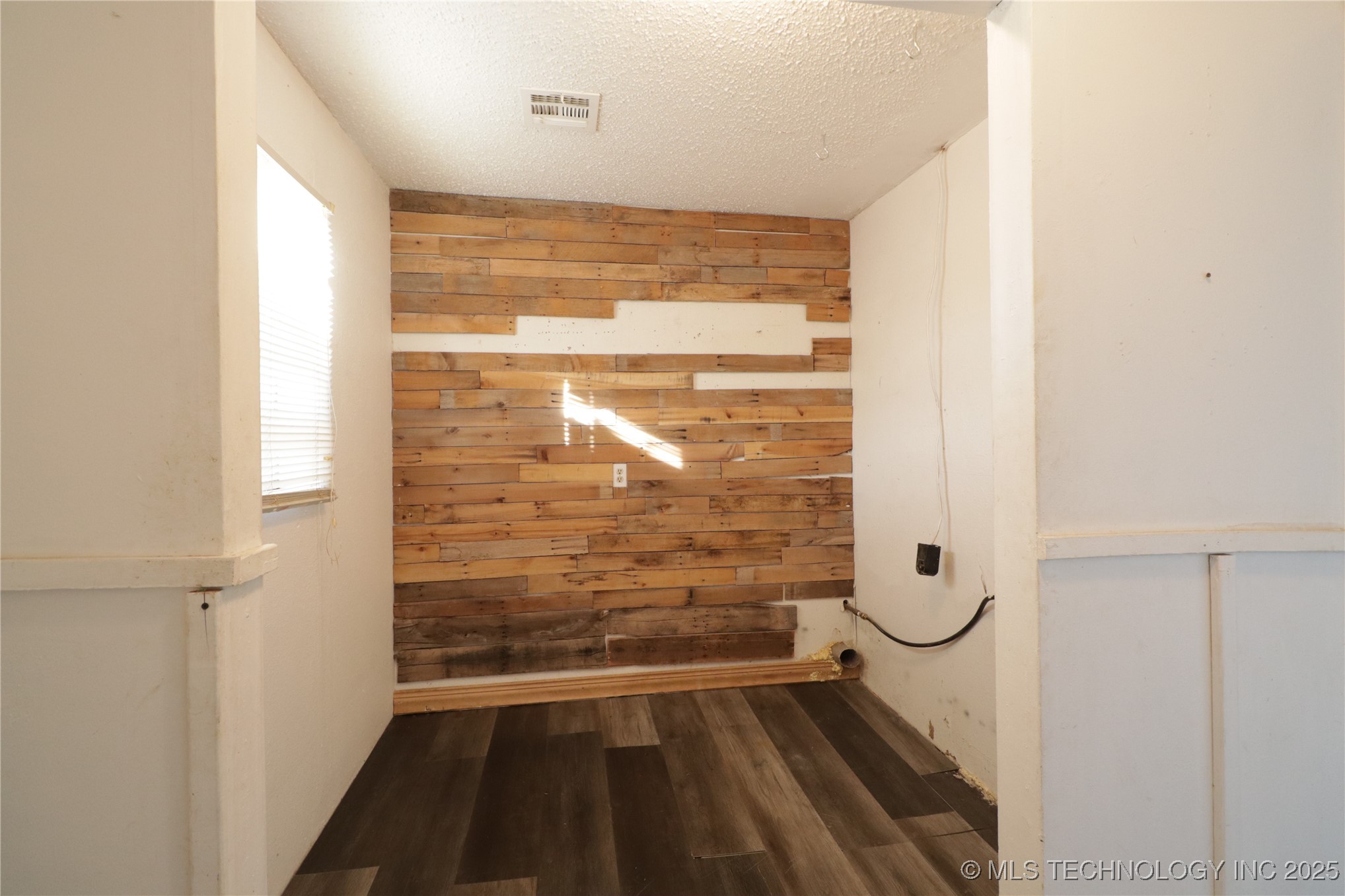 2015 S 14th Street Property Photo 28