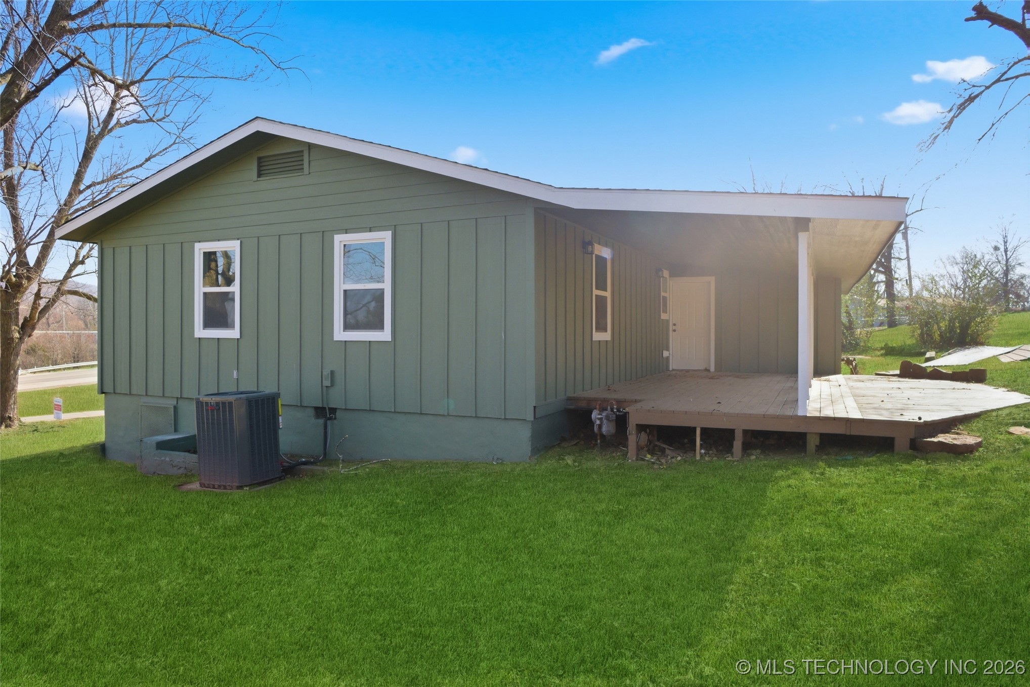 1126 S 2nd Street Property Photo 3