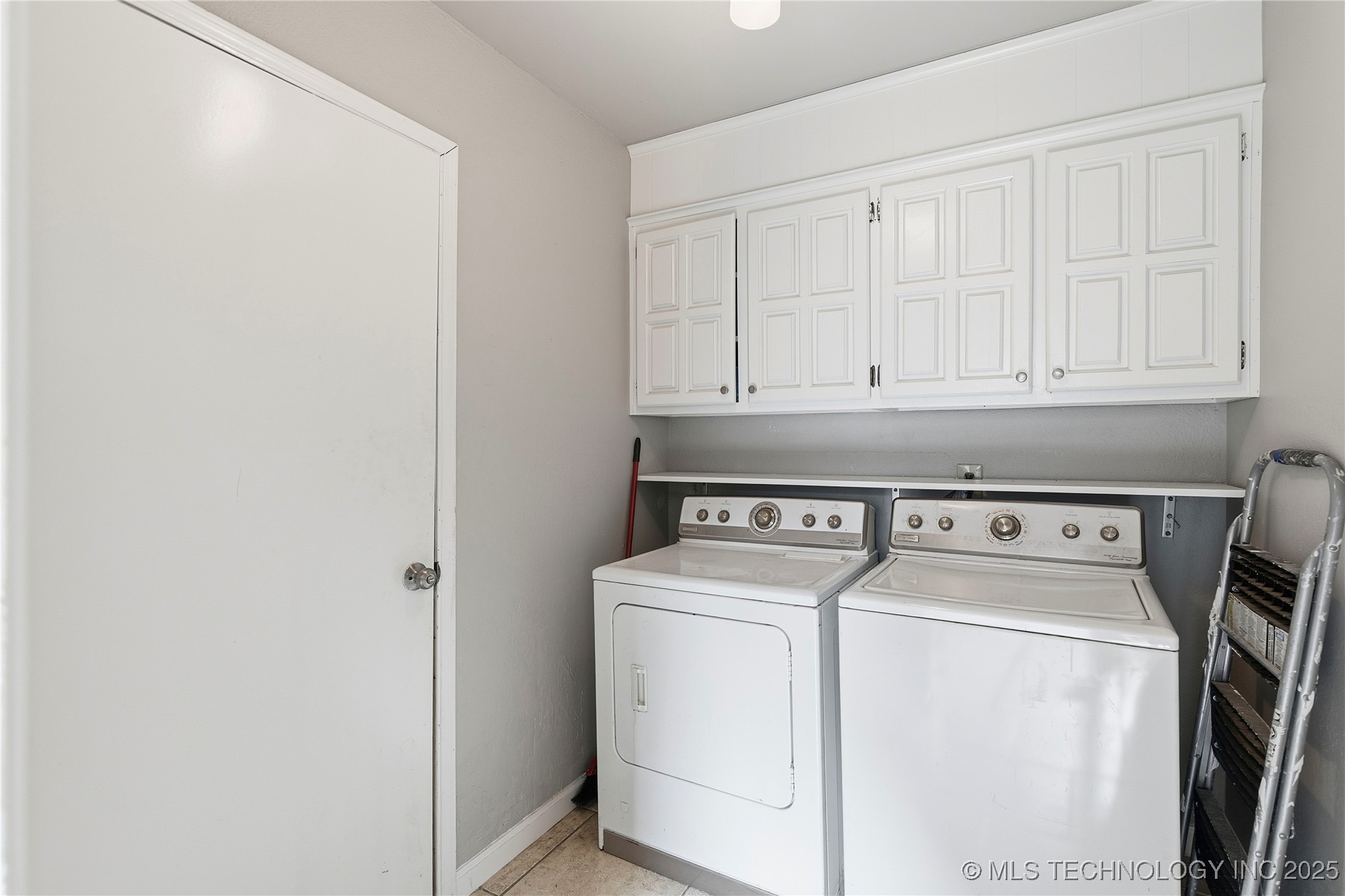 6403 S Kingston Avenue Property Photo 11