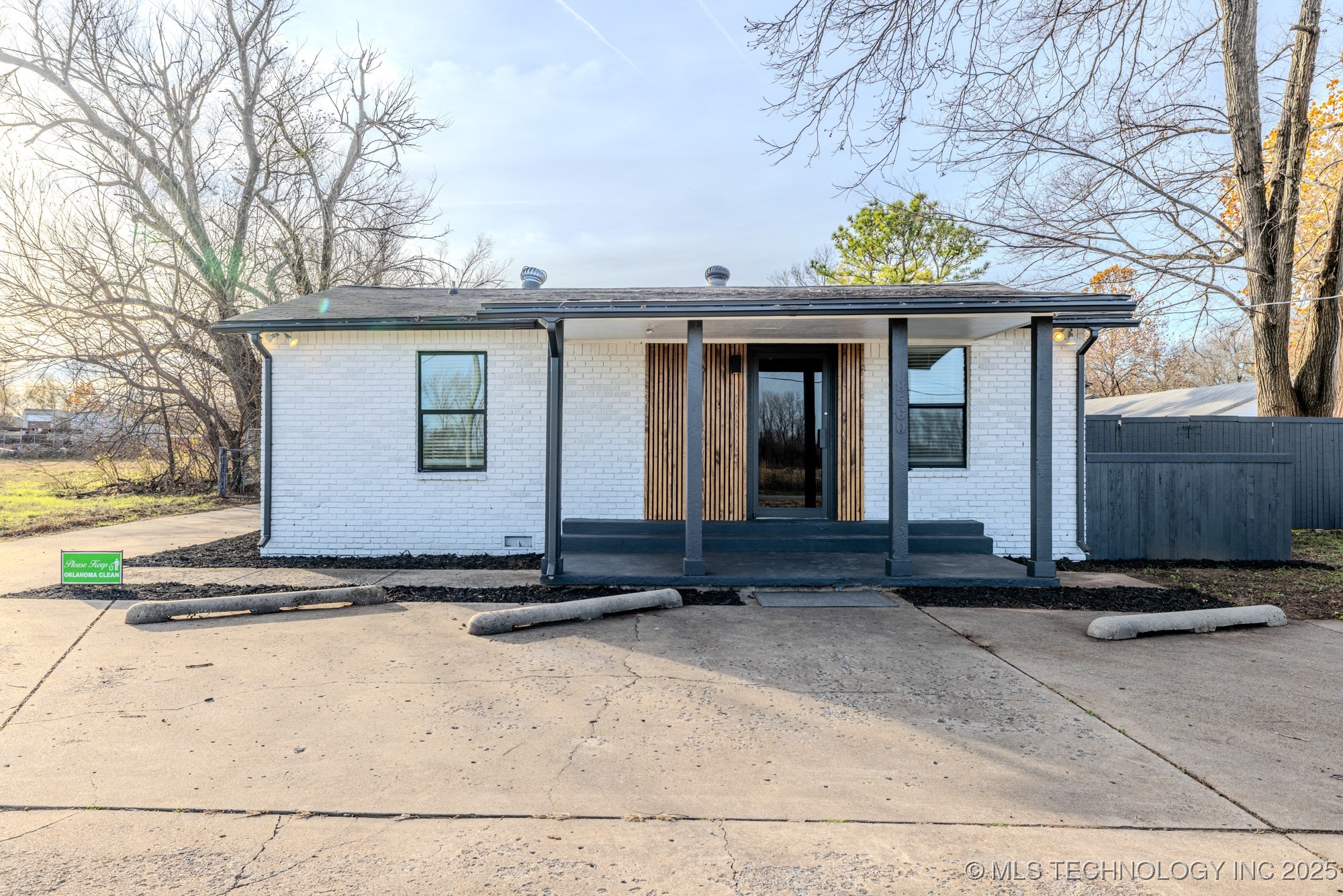 8560 E 131st Street S Property Photo 1