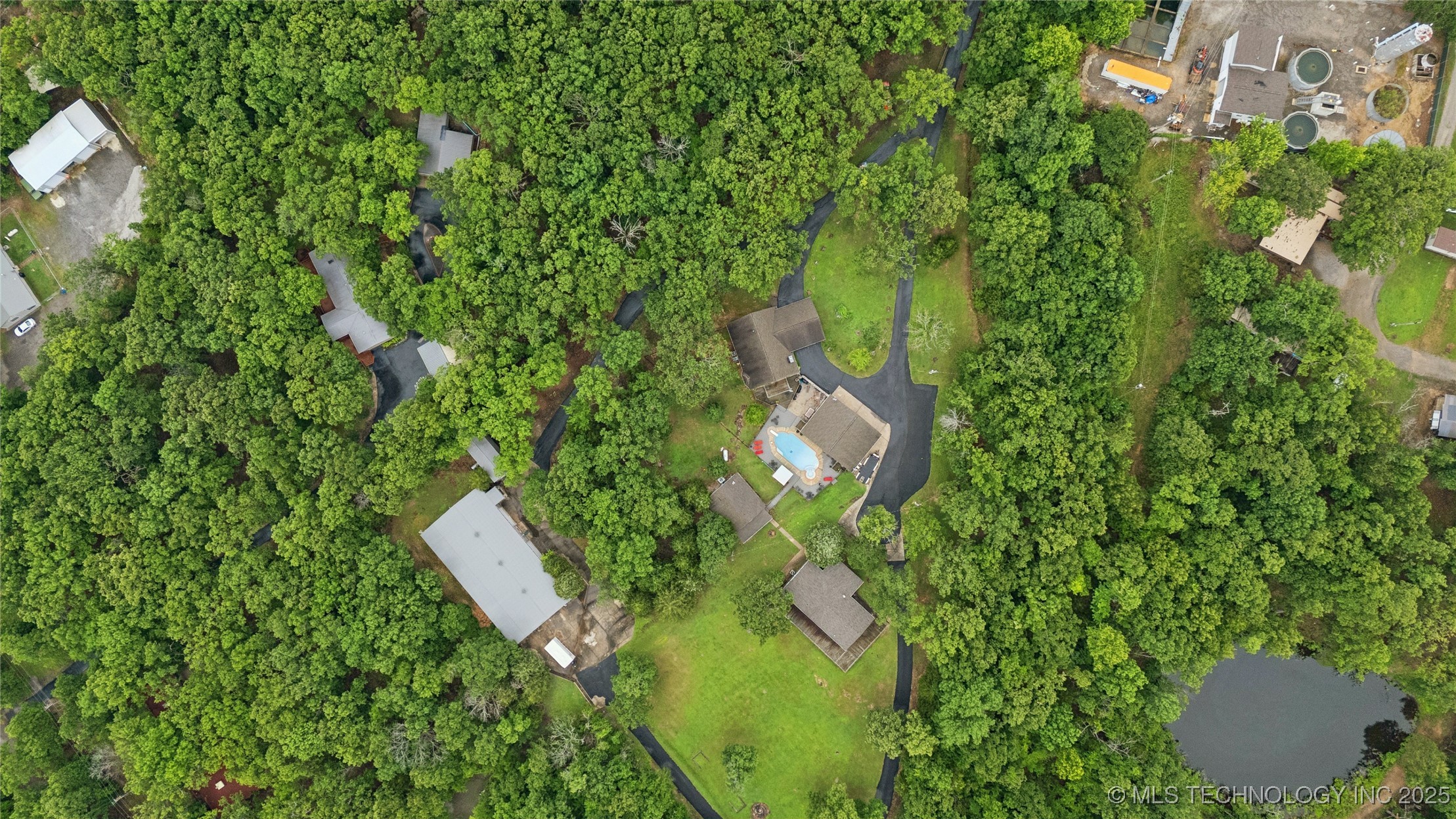 20136 W Chicken Creek Road Property Photo 5