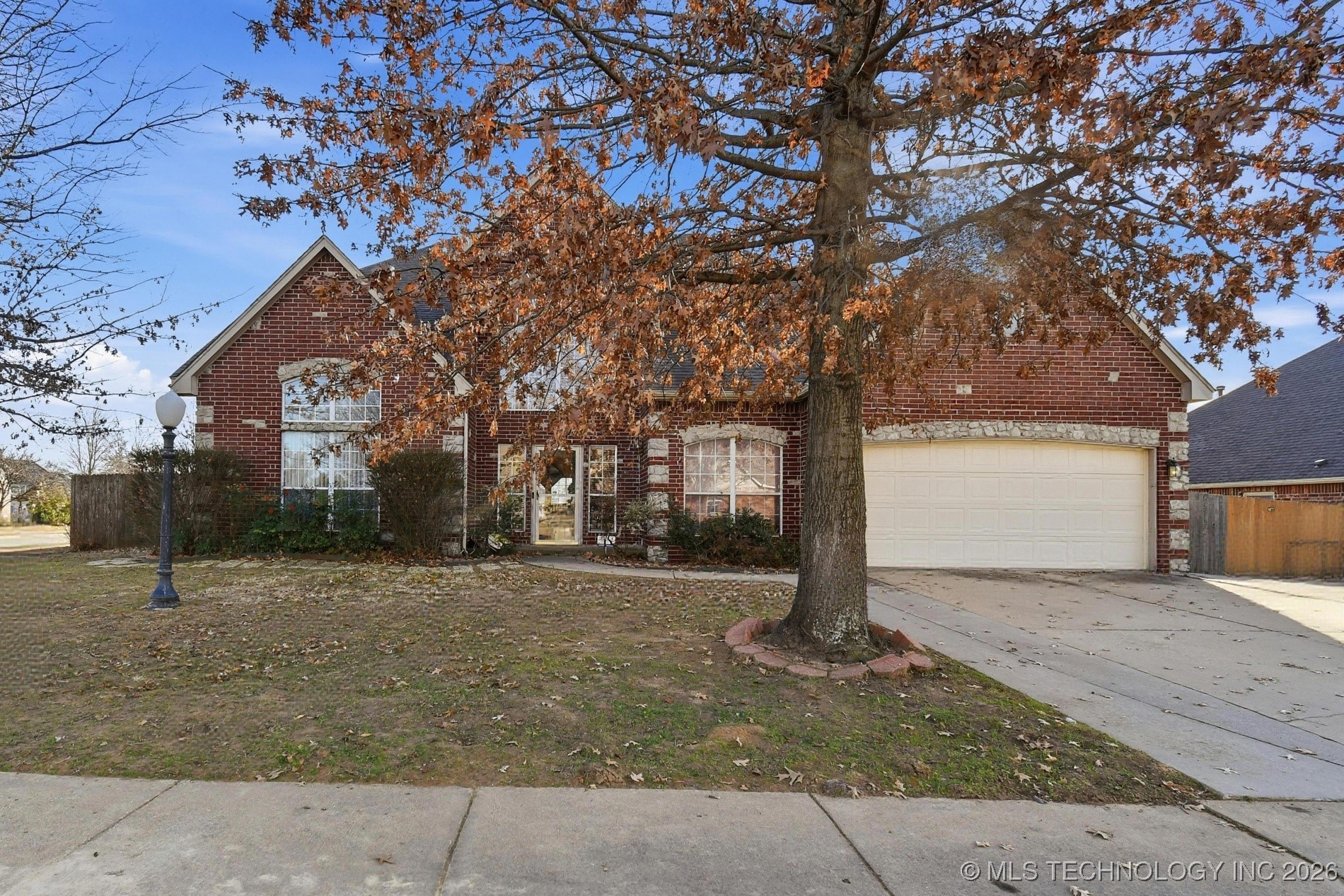 10020 E 95th Street N Property Photo 3