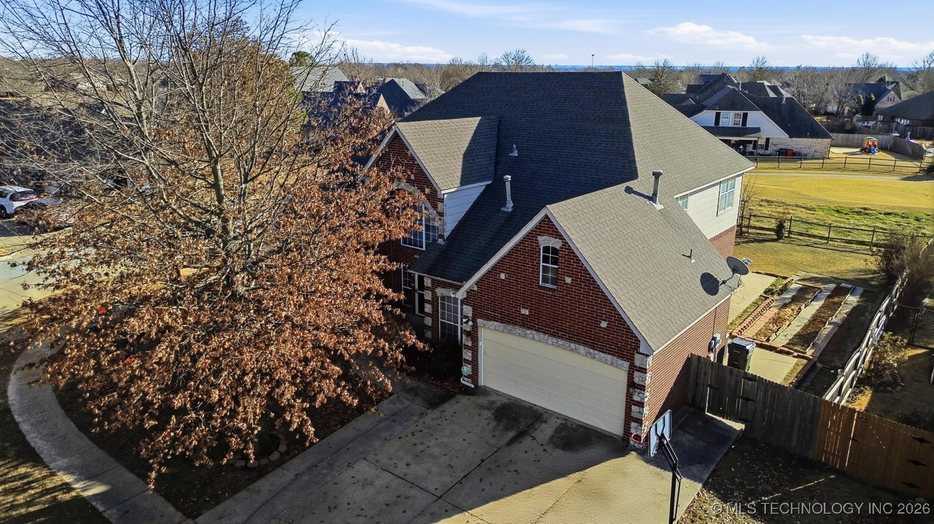 10020 E 95th Street N Property Photo 41