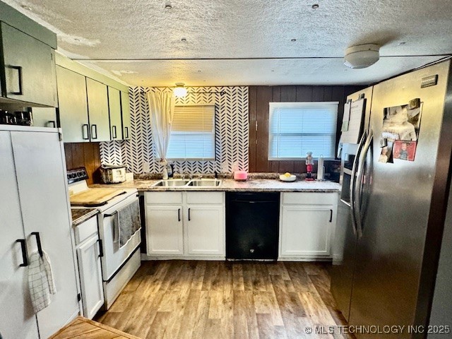 4268 Aqua Property Photo 2