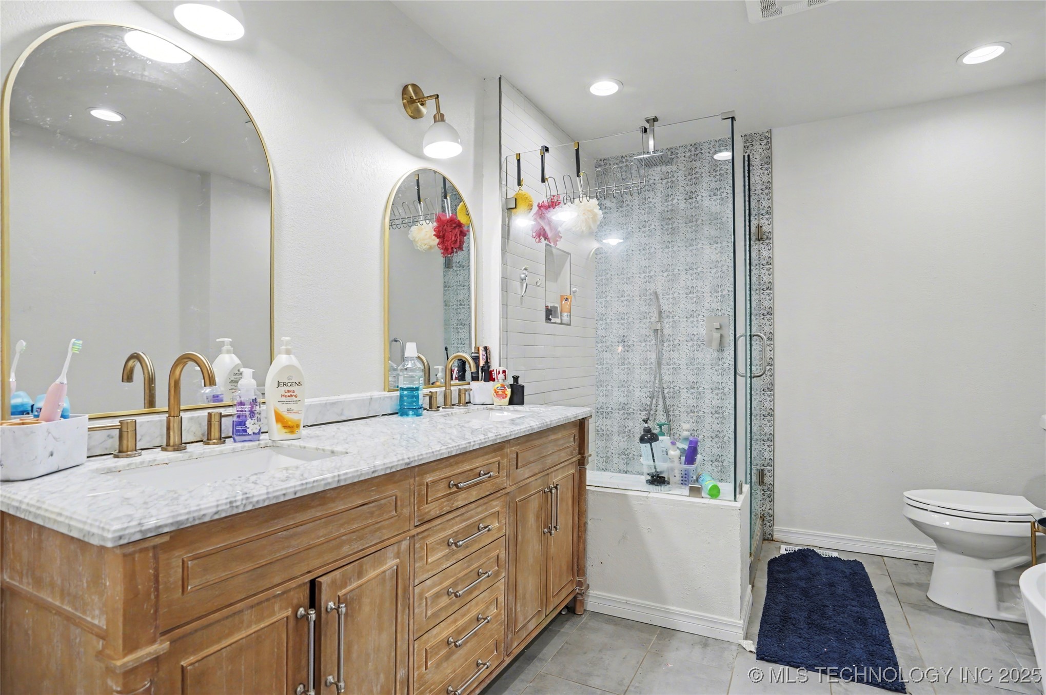 9330 S Oxford Avenue Property Photo 13