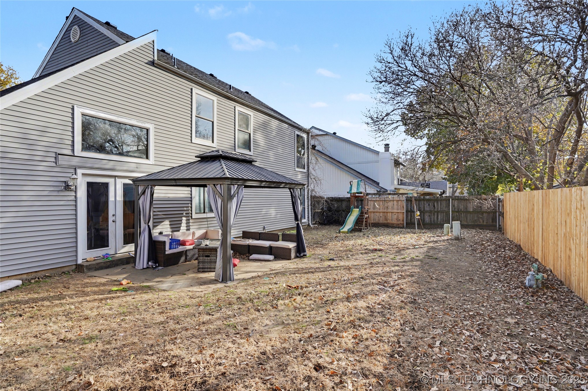 9330 S Oxford Avenue Property Photo 25