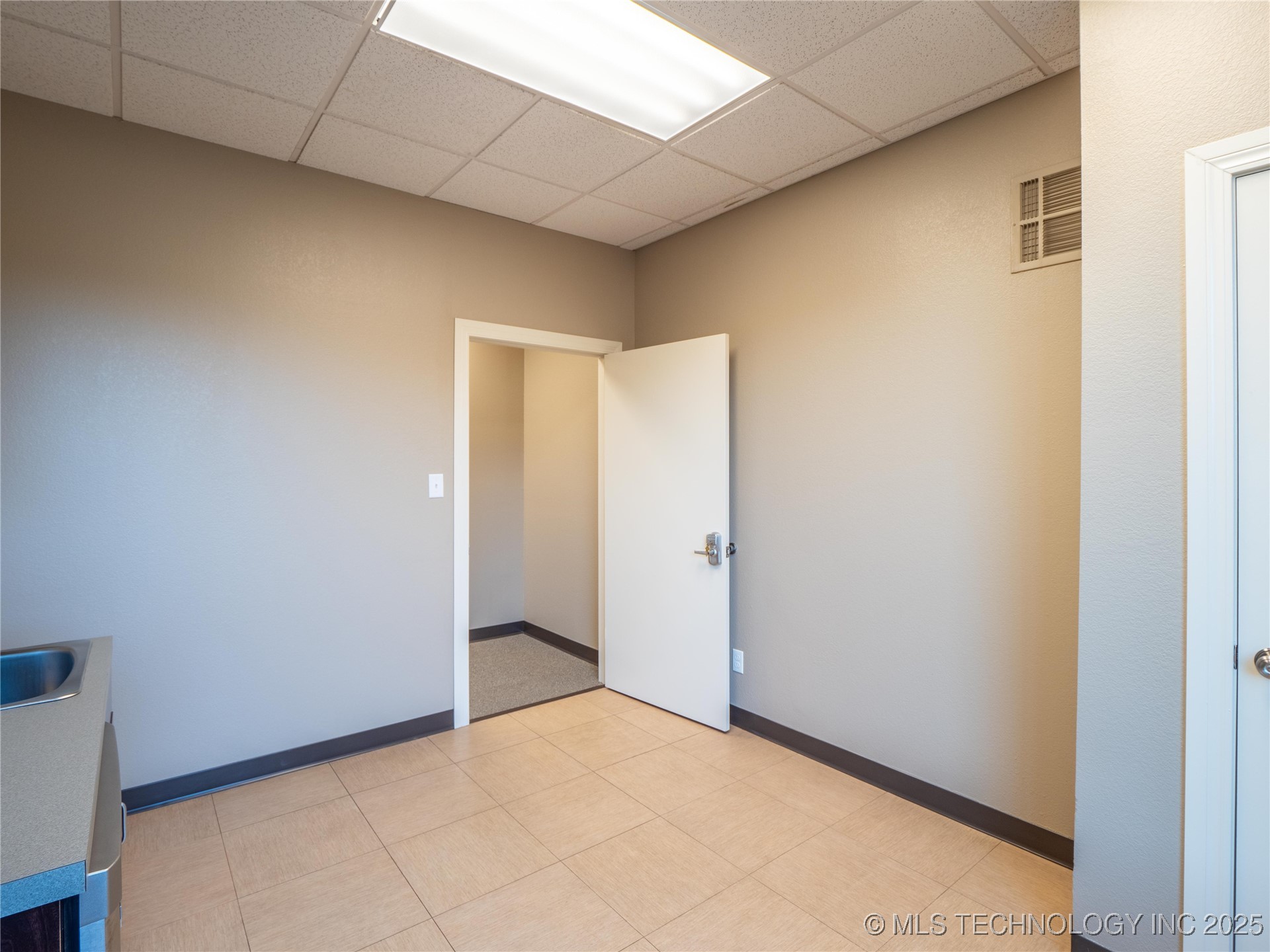 721 S George Nigh 5 Property Photo 15