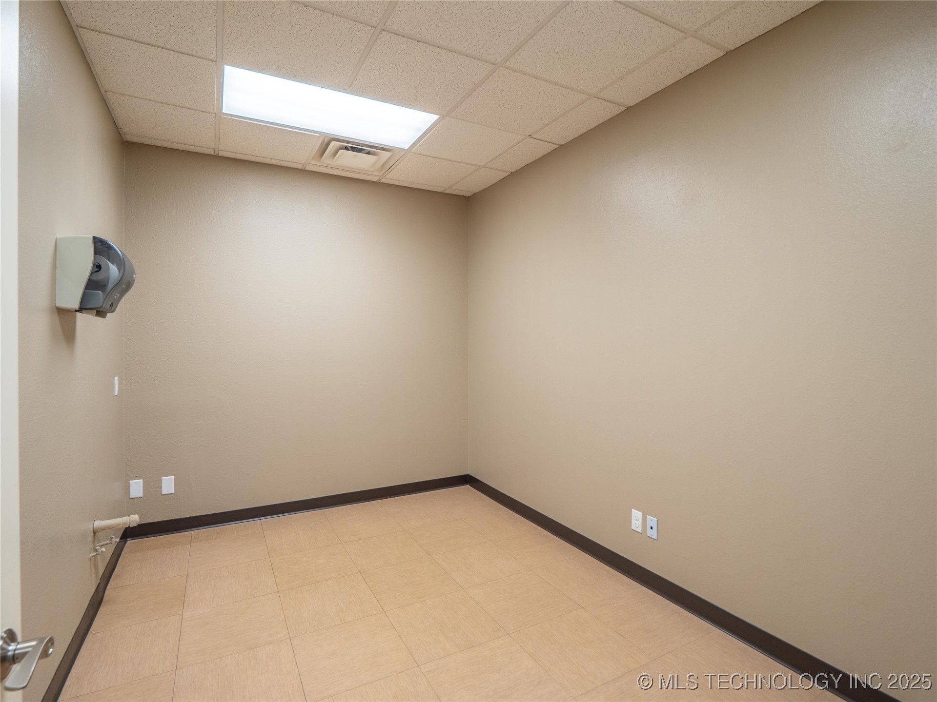 721 S George Nigh 5 Property Photo 20