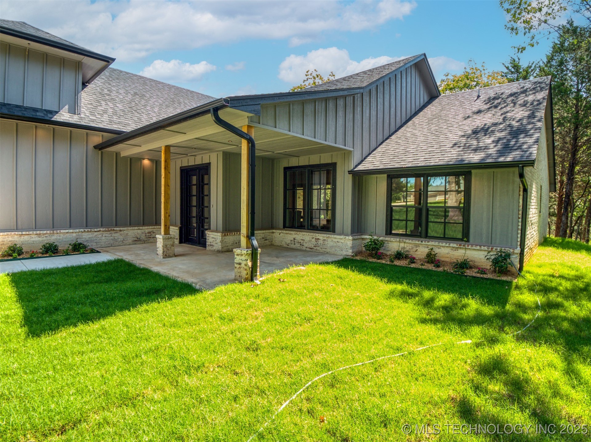 5350 Mainstay Property Photo 2