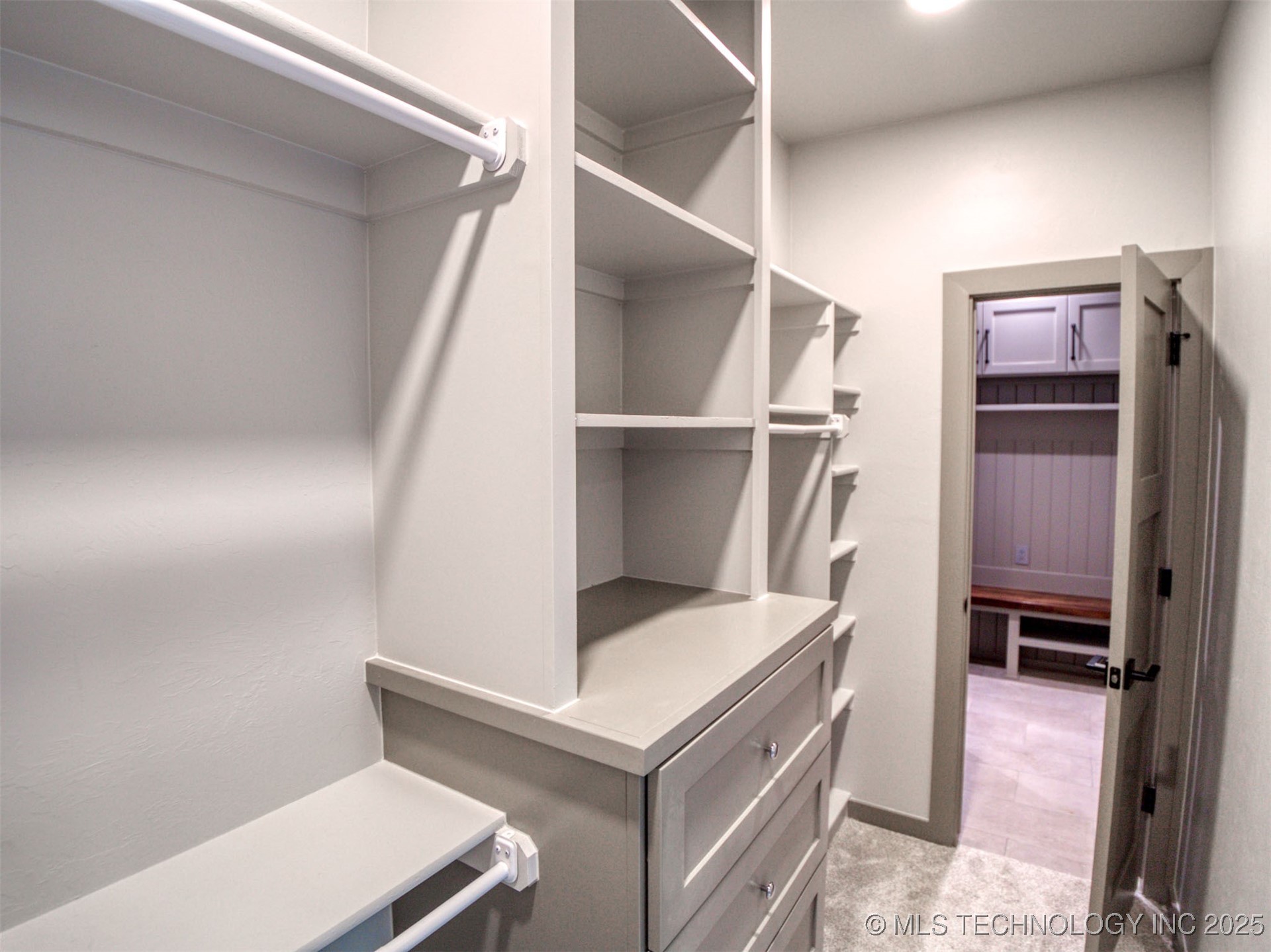 5350 Mainstay Property Photo 28