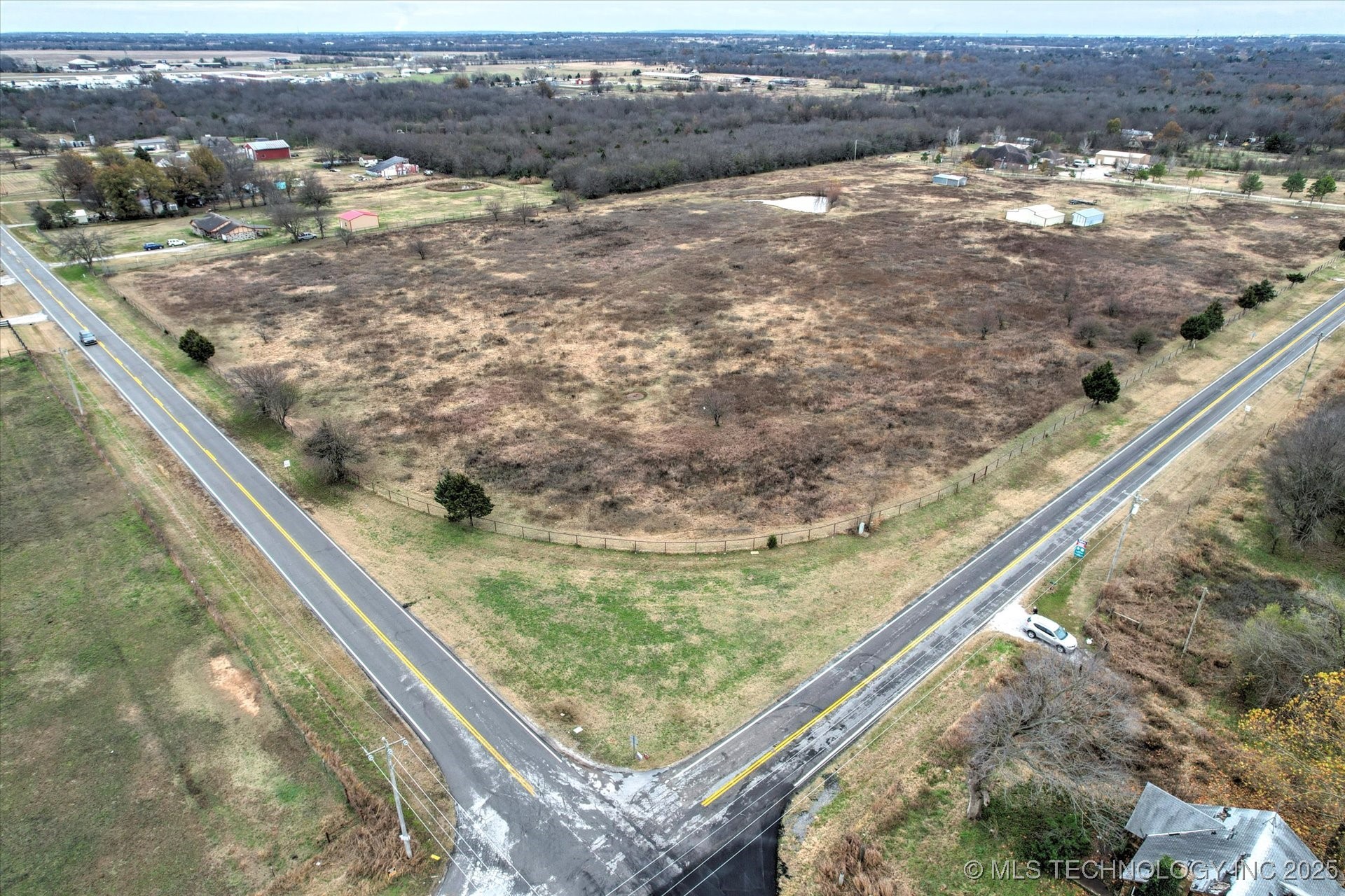 11407 N Harvard Avenue Property Photo 1