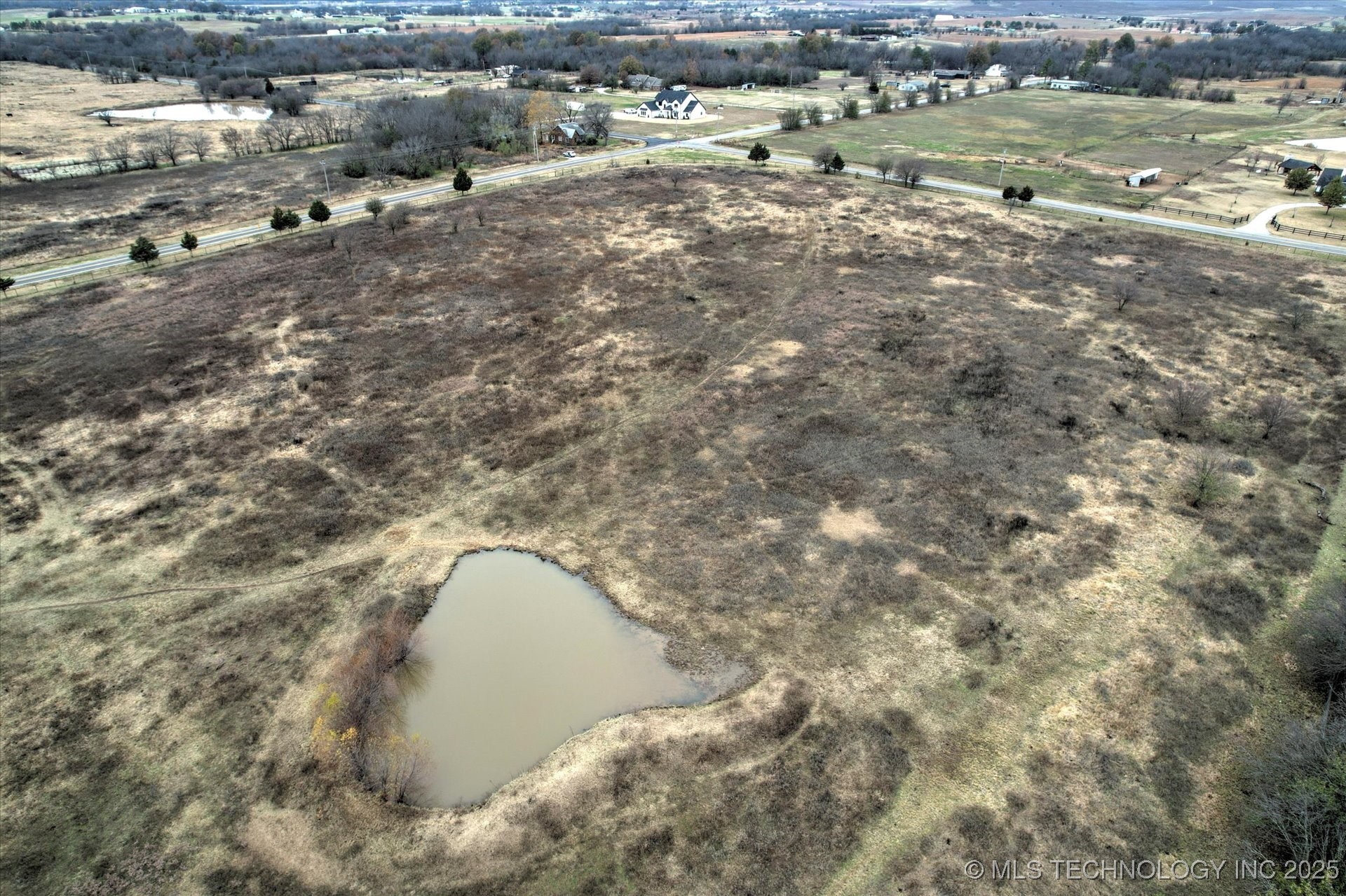 11407 N Harvard Avenue Property Photo 4