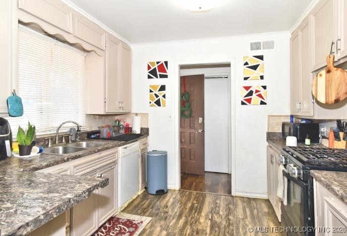 644 N Xenophon Avenue Property Photo 3