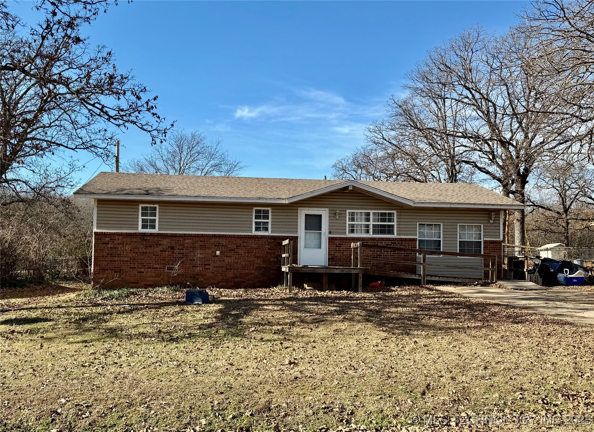 1004 S D And H Street Property Photo 2