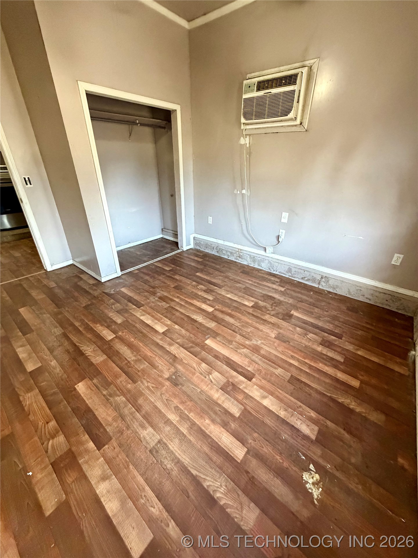 1004 S D And H Street Property Photo 11