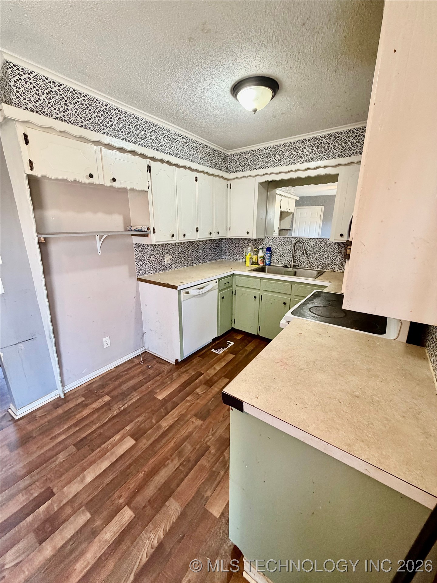 1004 S D And H Street Property Photo 19