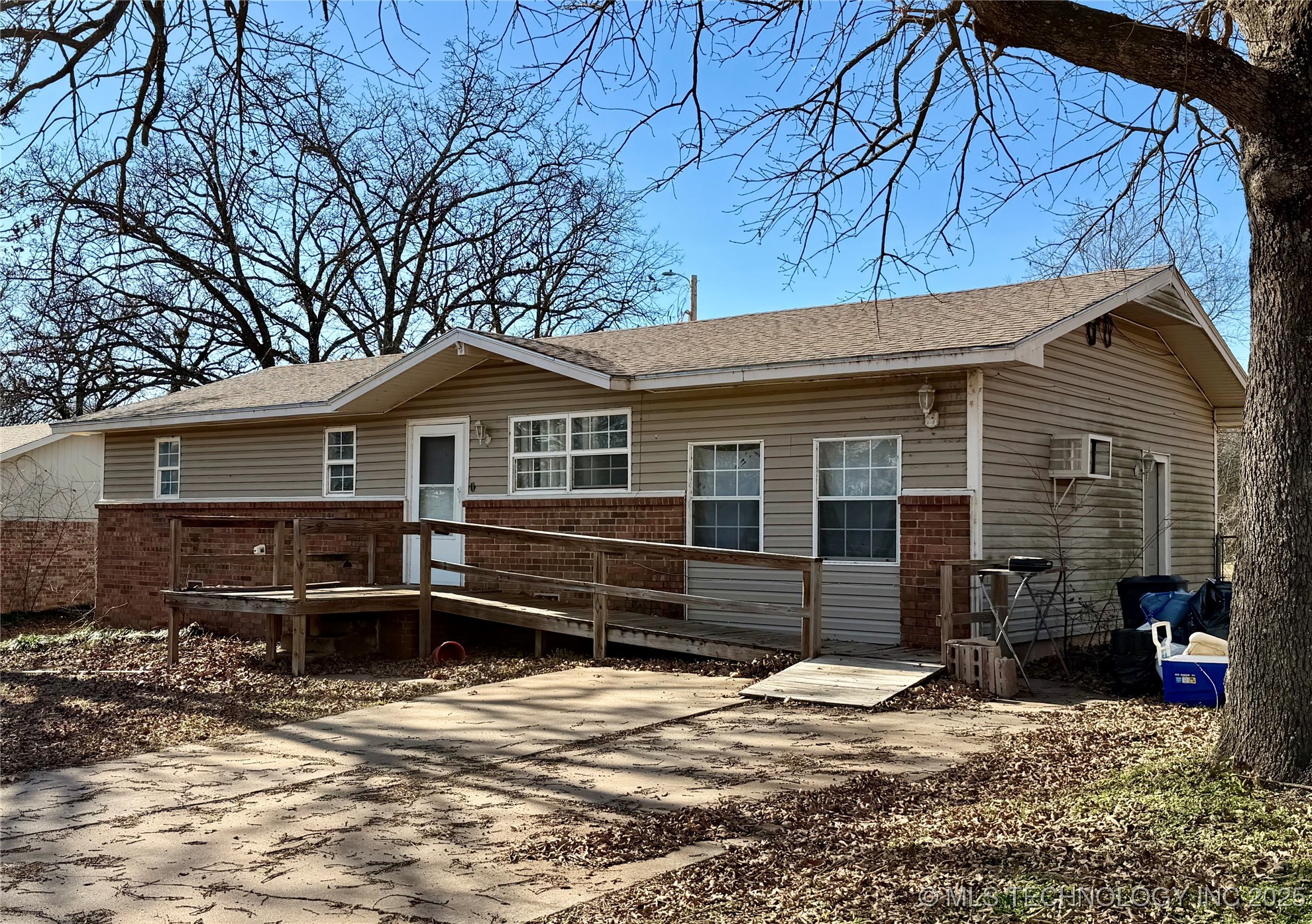 1004 S D And H Street Property Photo 34