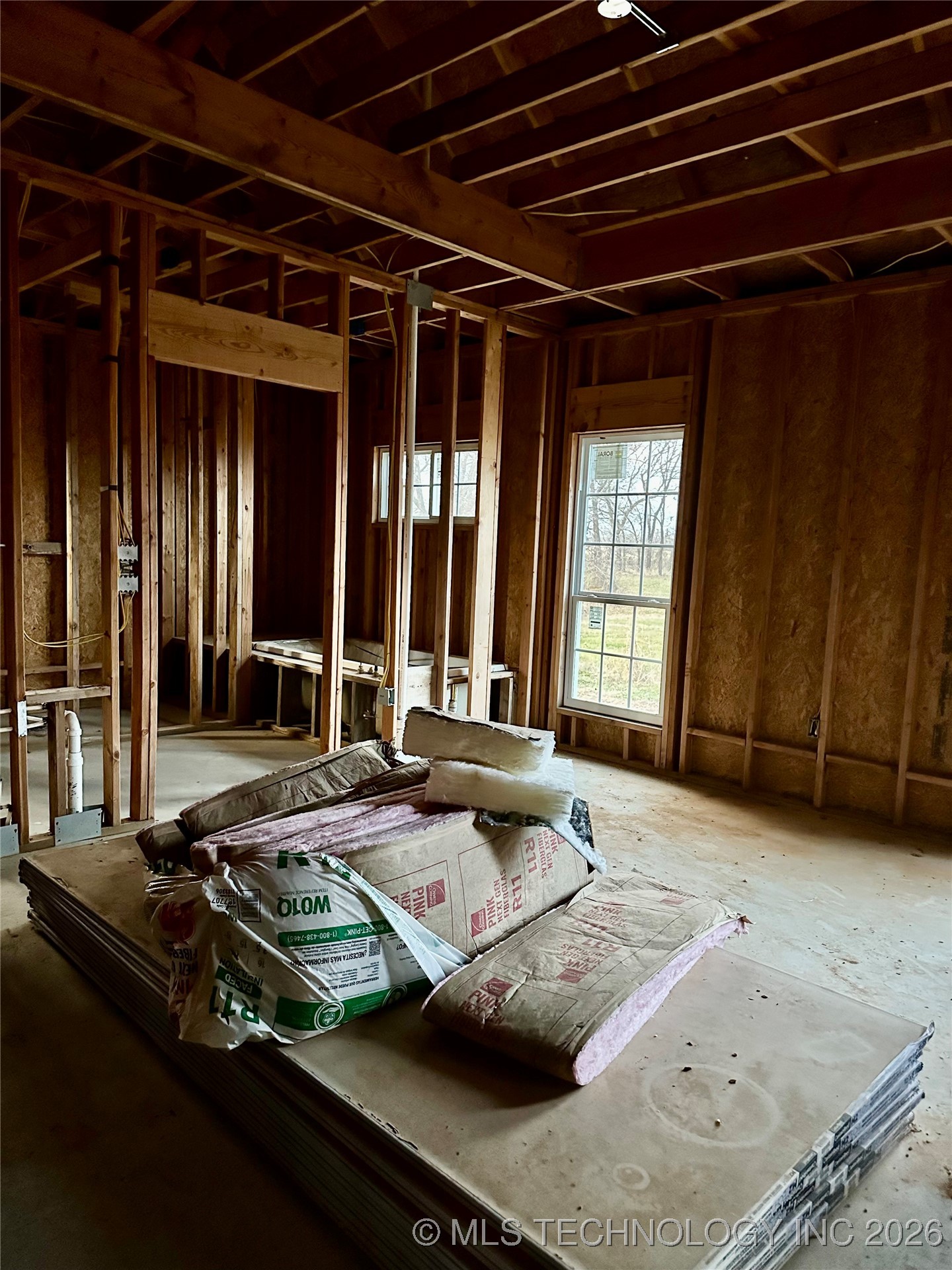 3339 E Private 1725 Drive Property Photo 4