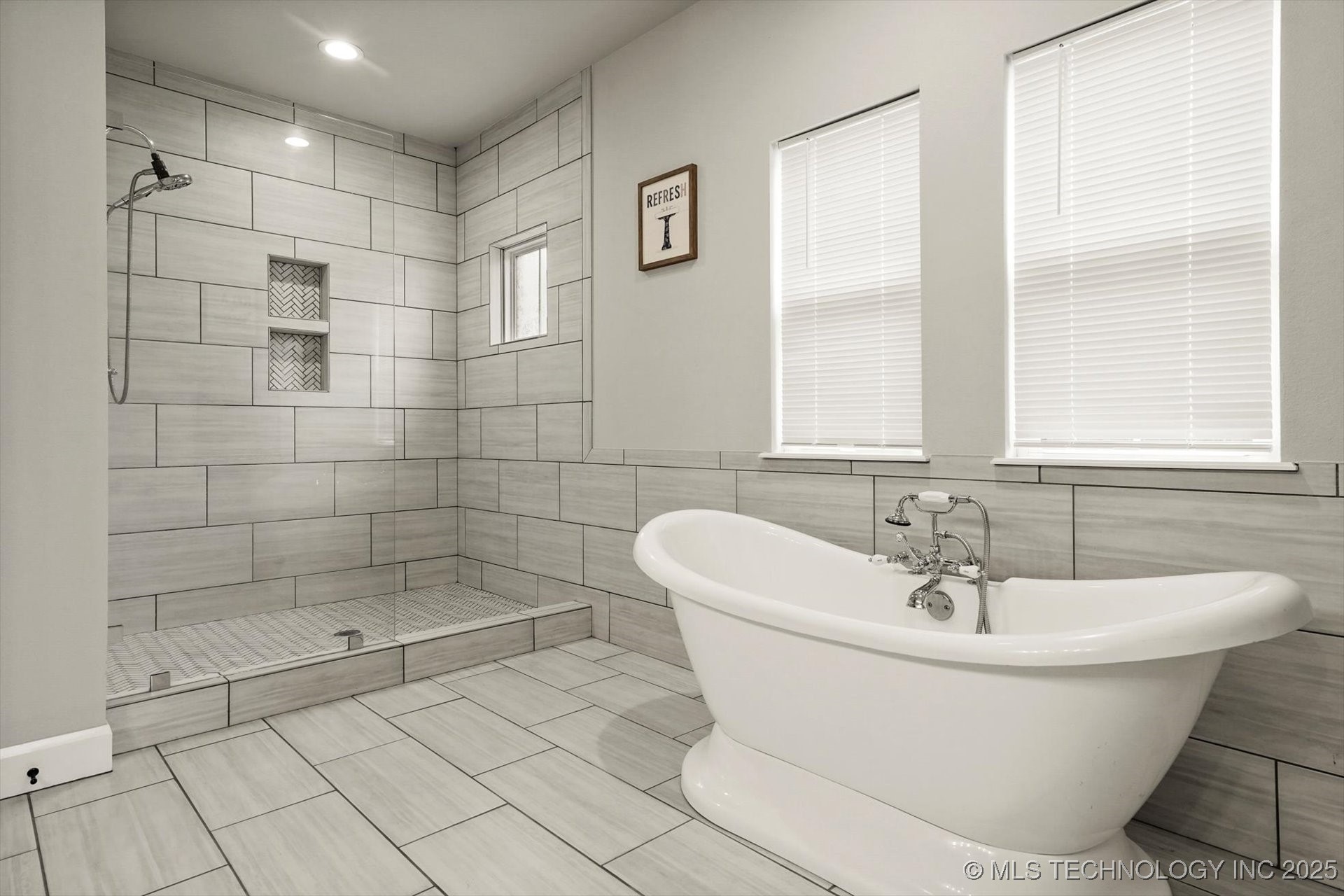 14271 S College Avenue Property Photo 8