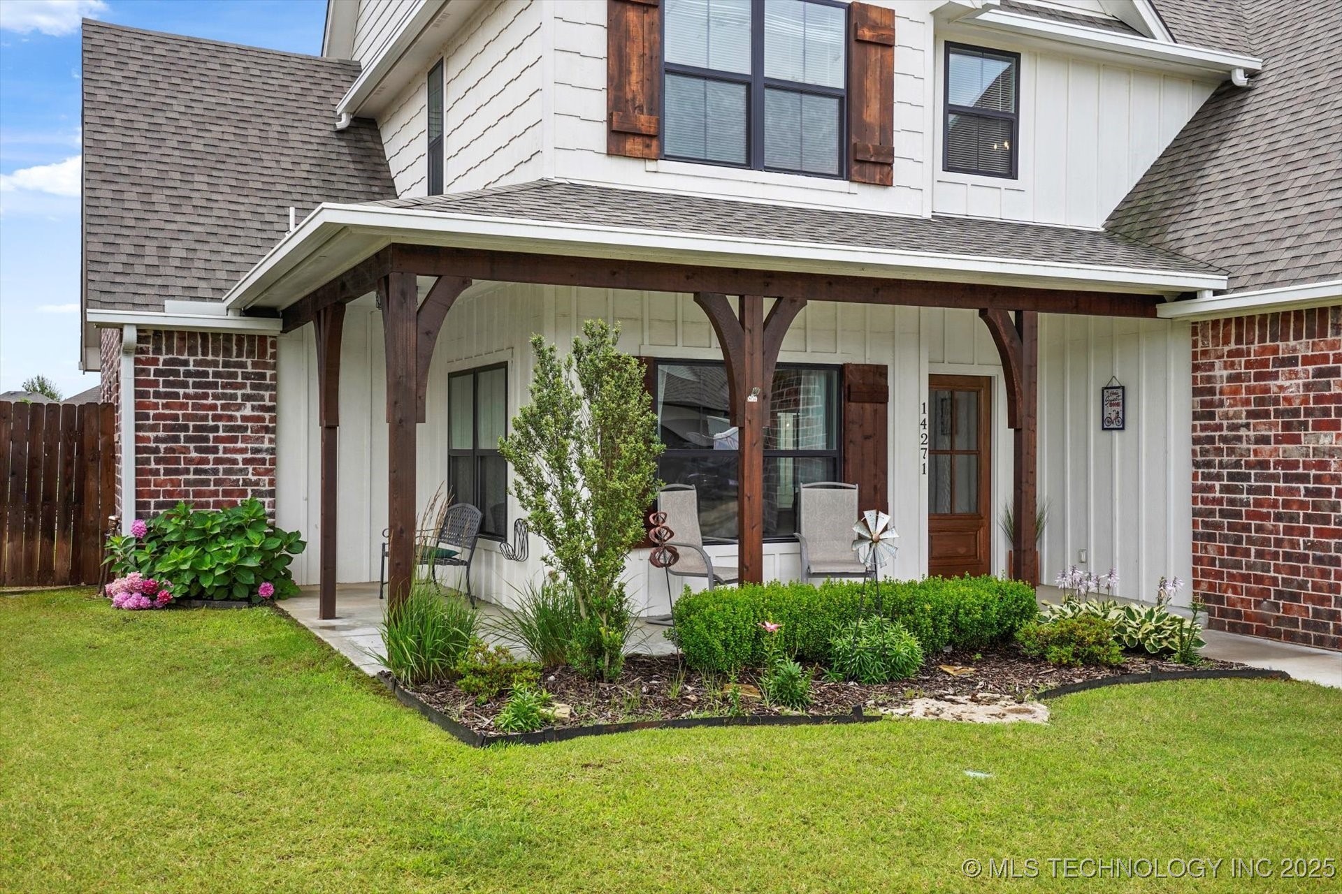 14271 S College Avenue Property Photo 11