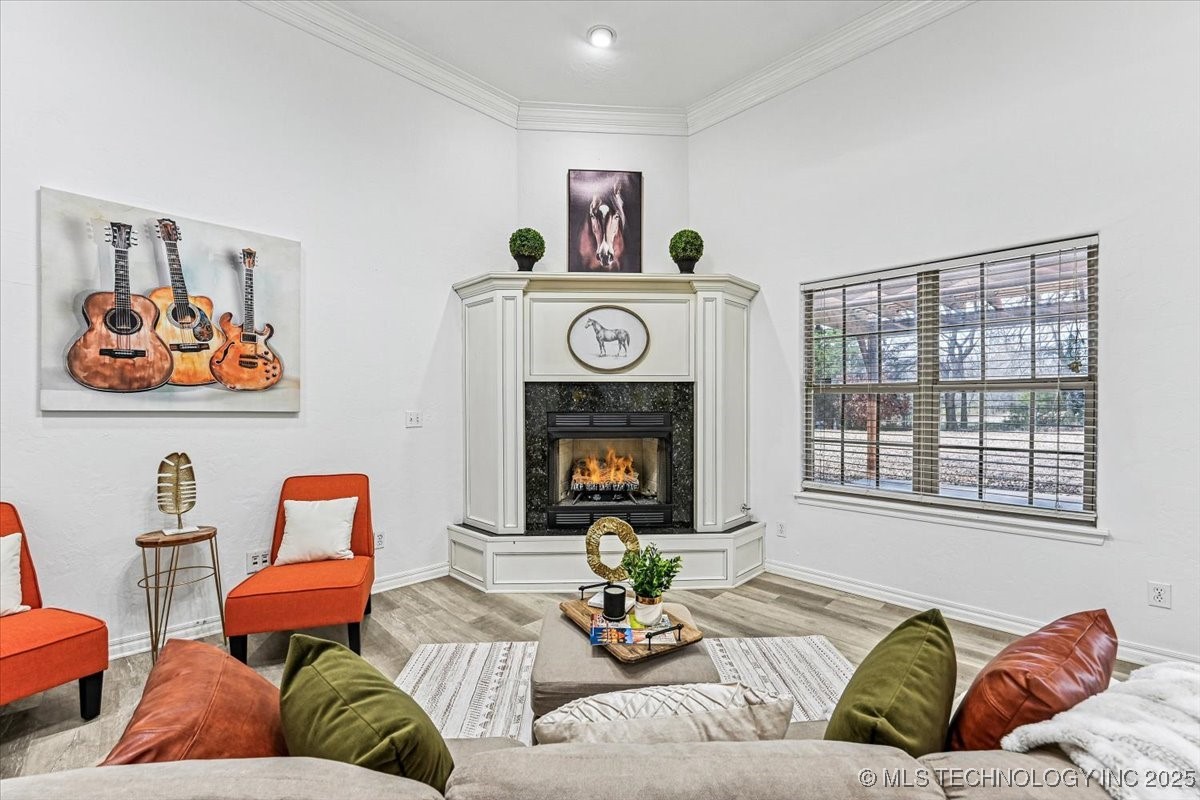 310 Kyle Court Property Photo 7