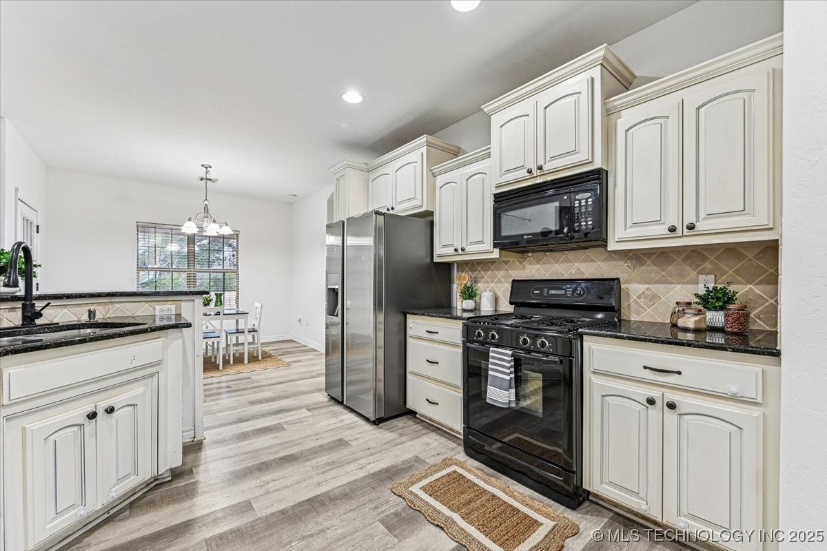 310 Kyle Court Property Photo 15