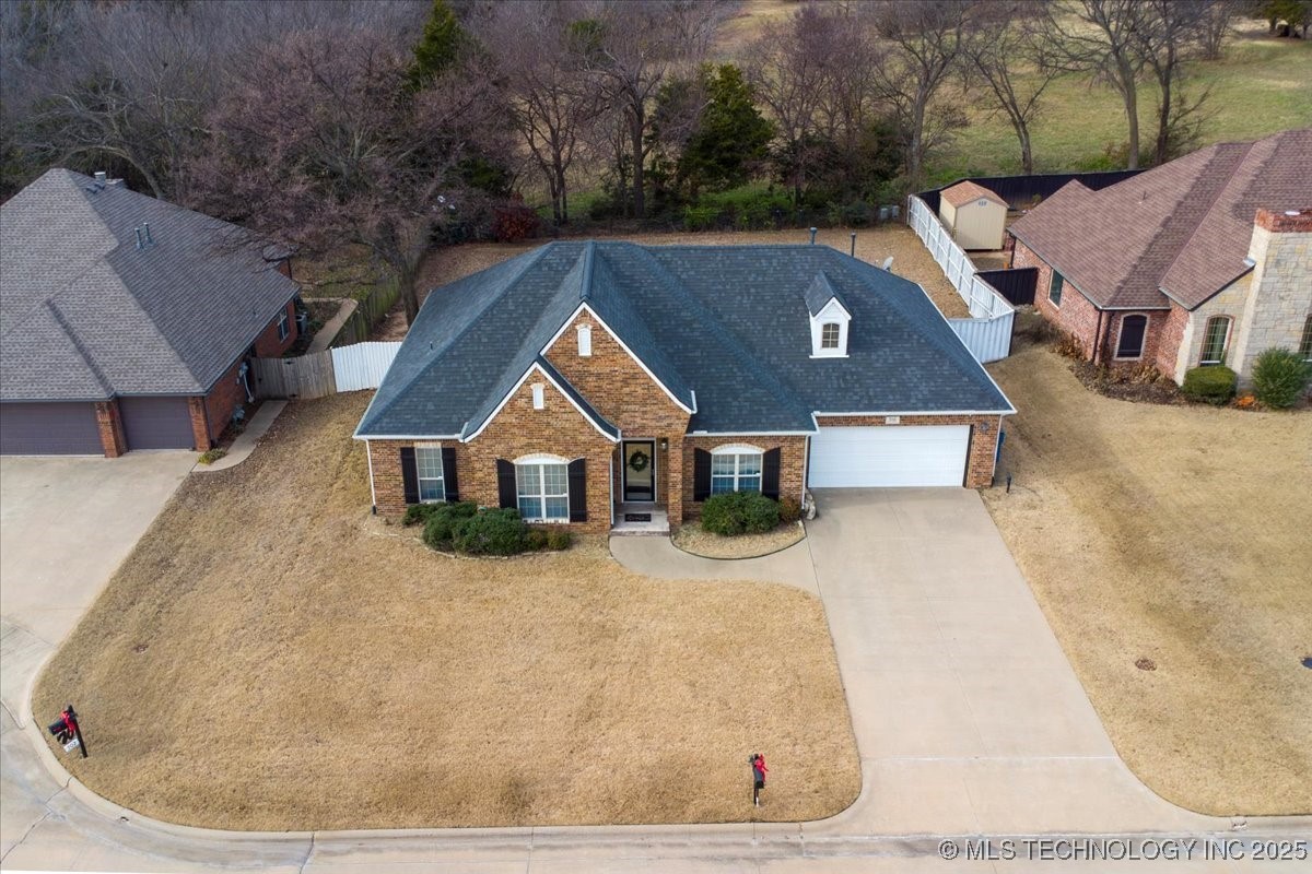 310 Kyle Court Property Photo 53