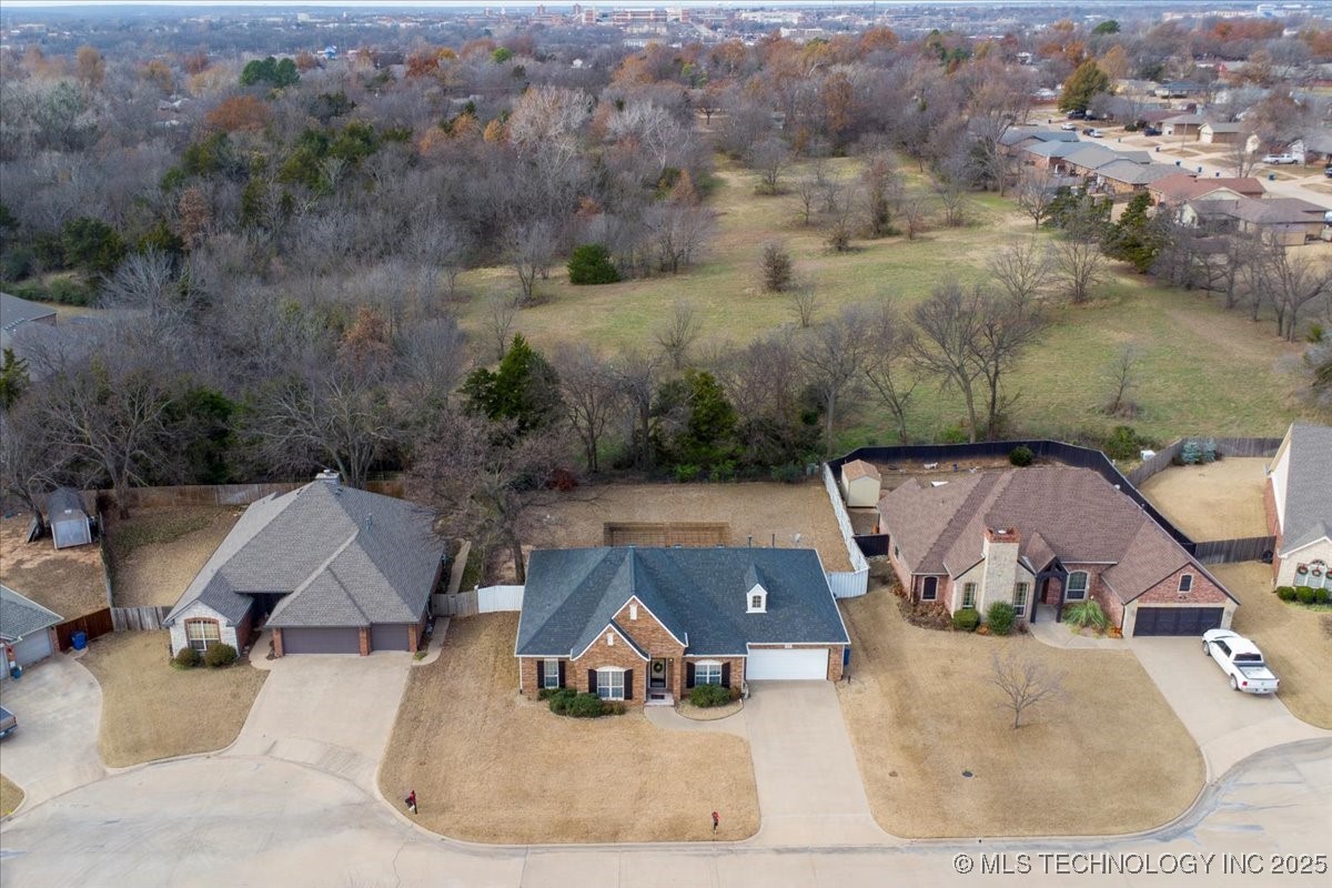 310 Kyle Court Property Photo 54