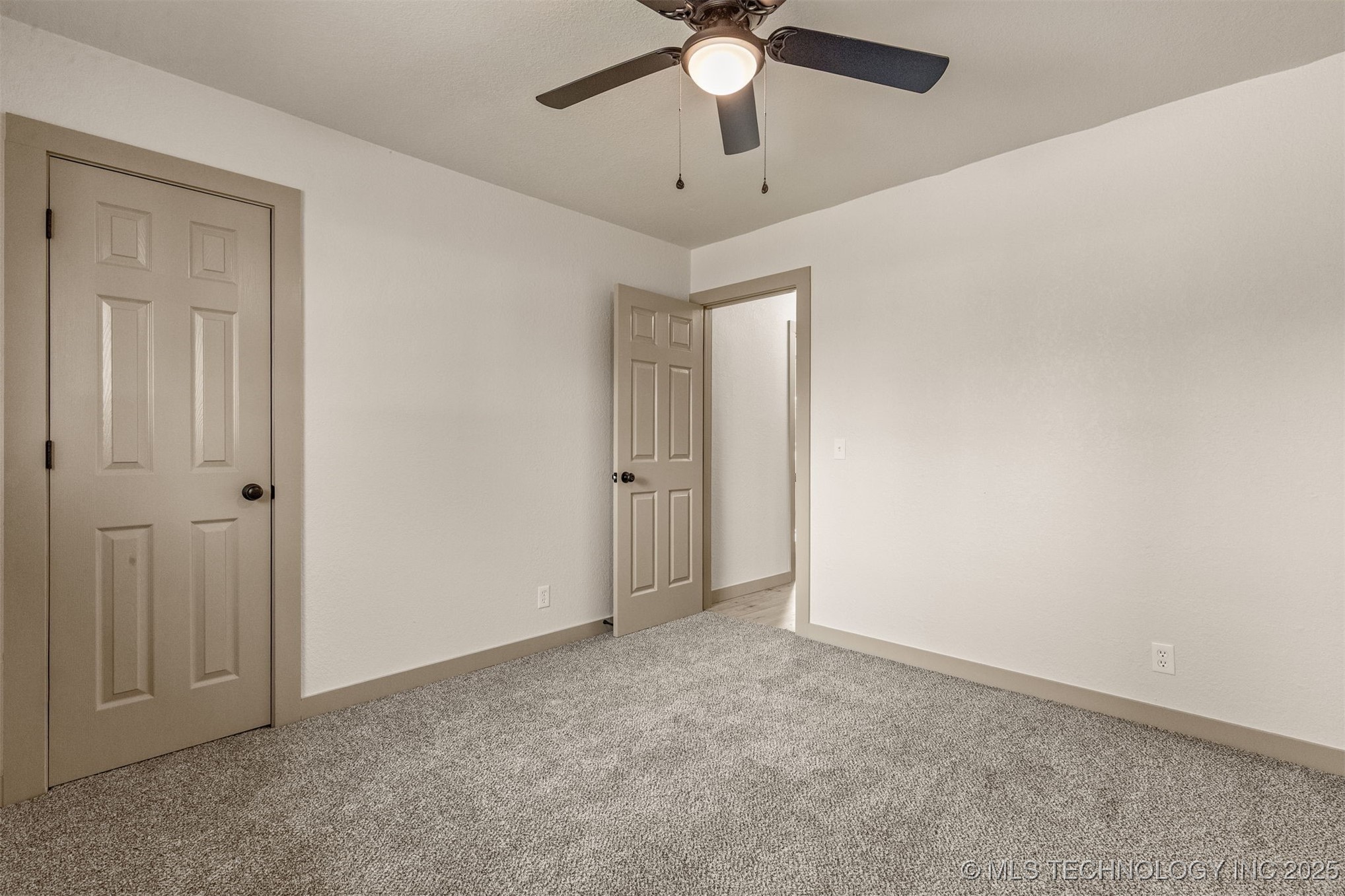 900 W Boston Street Property Photo 35