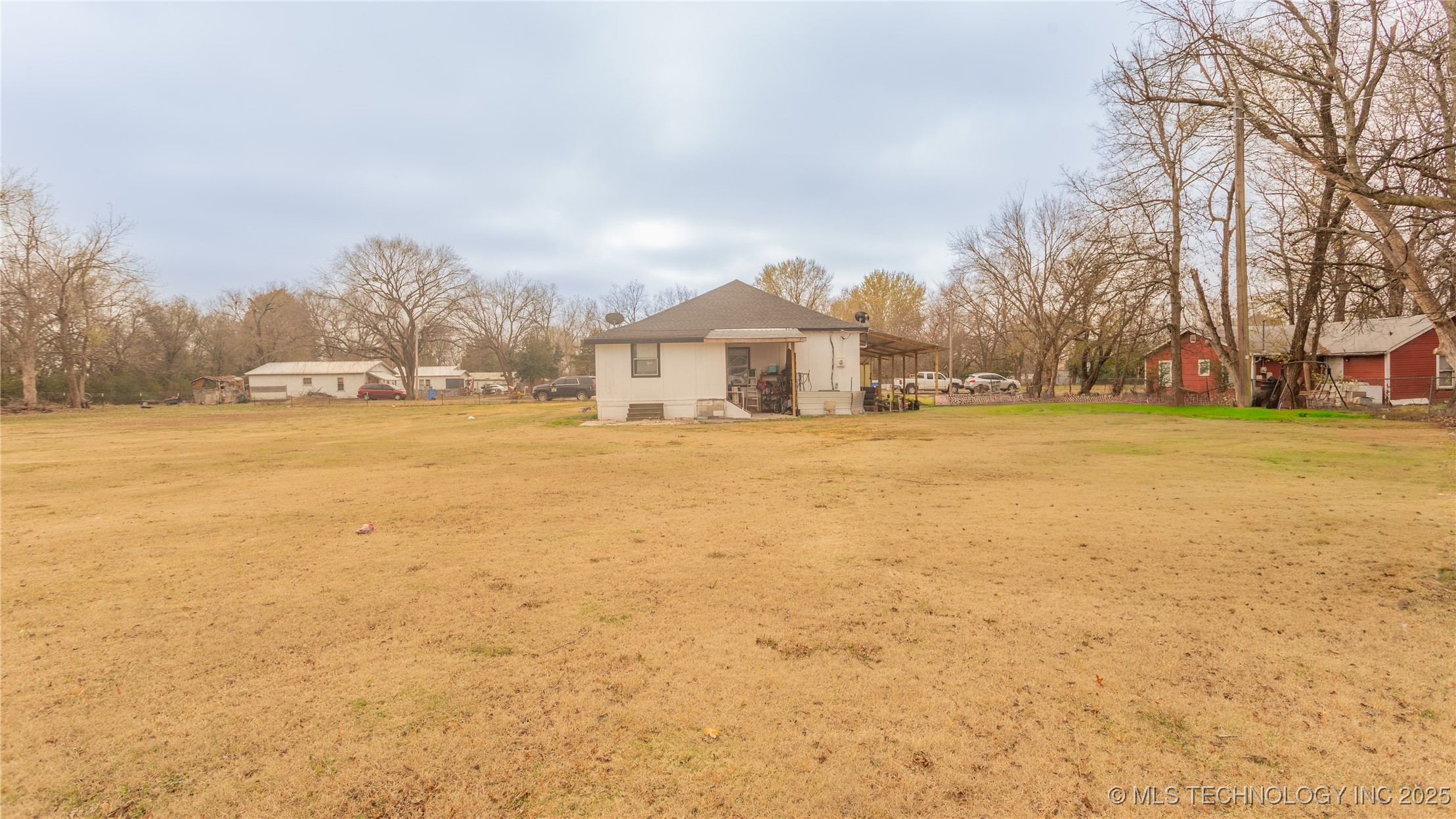 820 E Okmulgee Avenue Property Photo 6