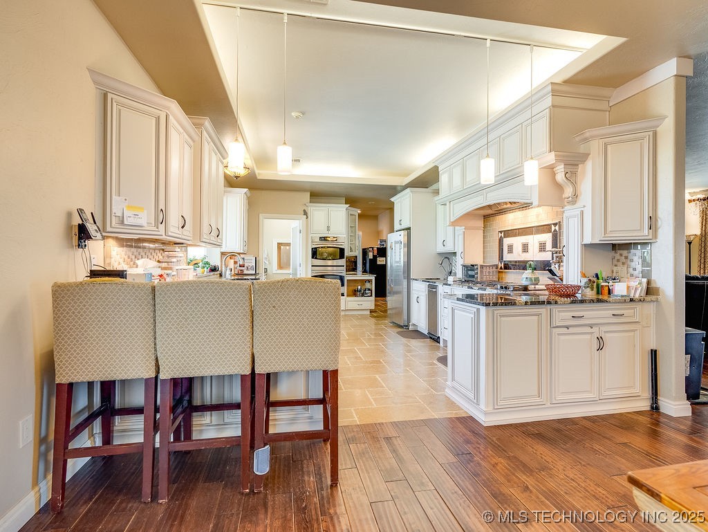 21125 State Highway 99 S Property Photo 13