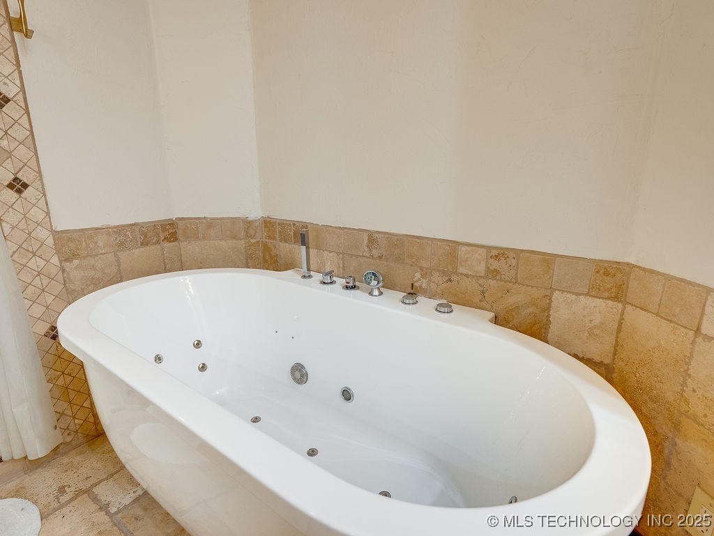 21125 State Highway 99 S Property Photo 42