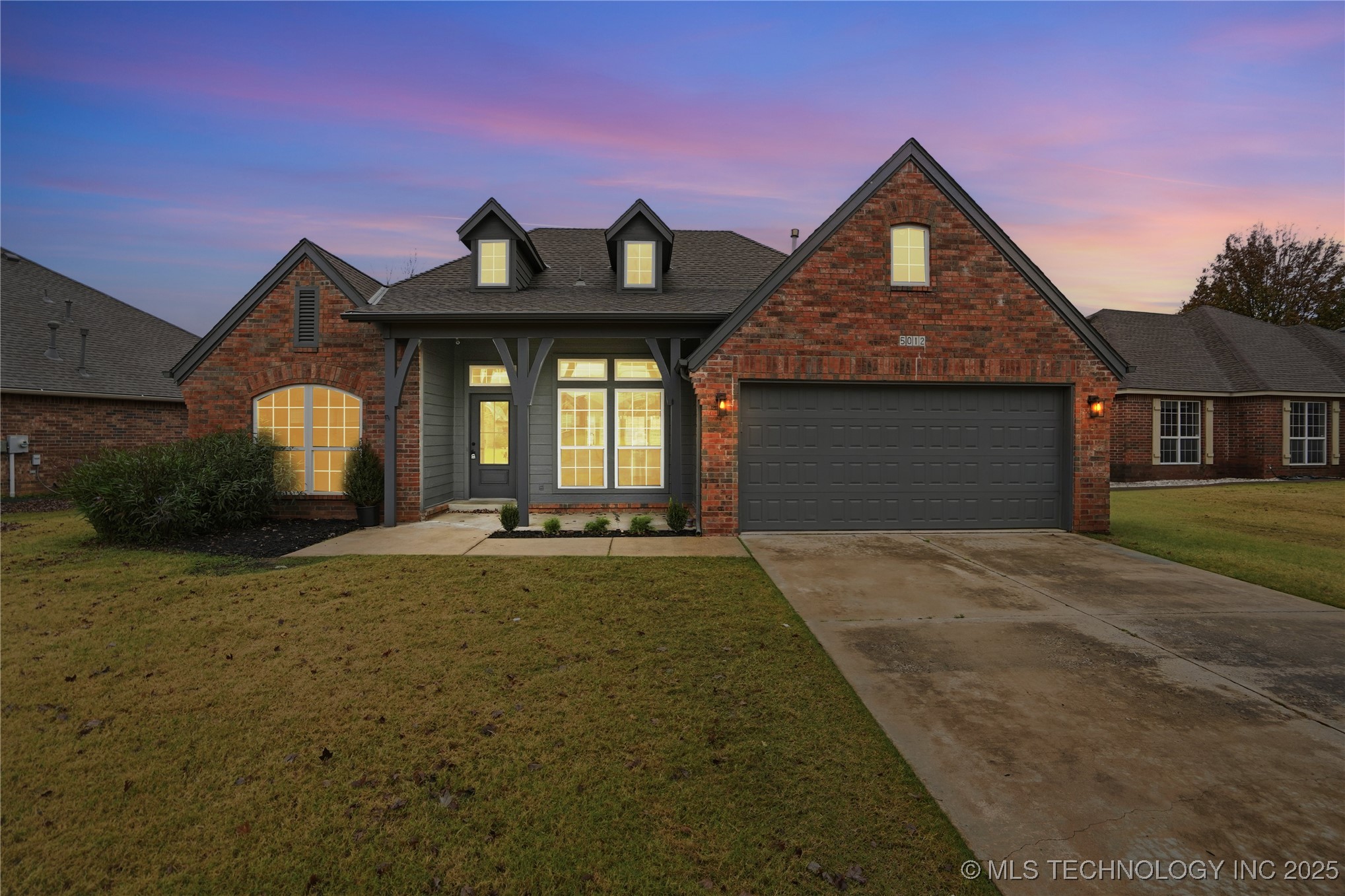 5012 S 195th East Court Property Photo 1