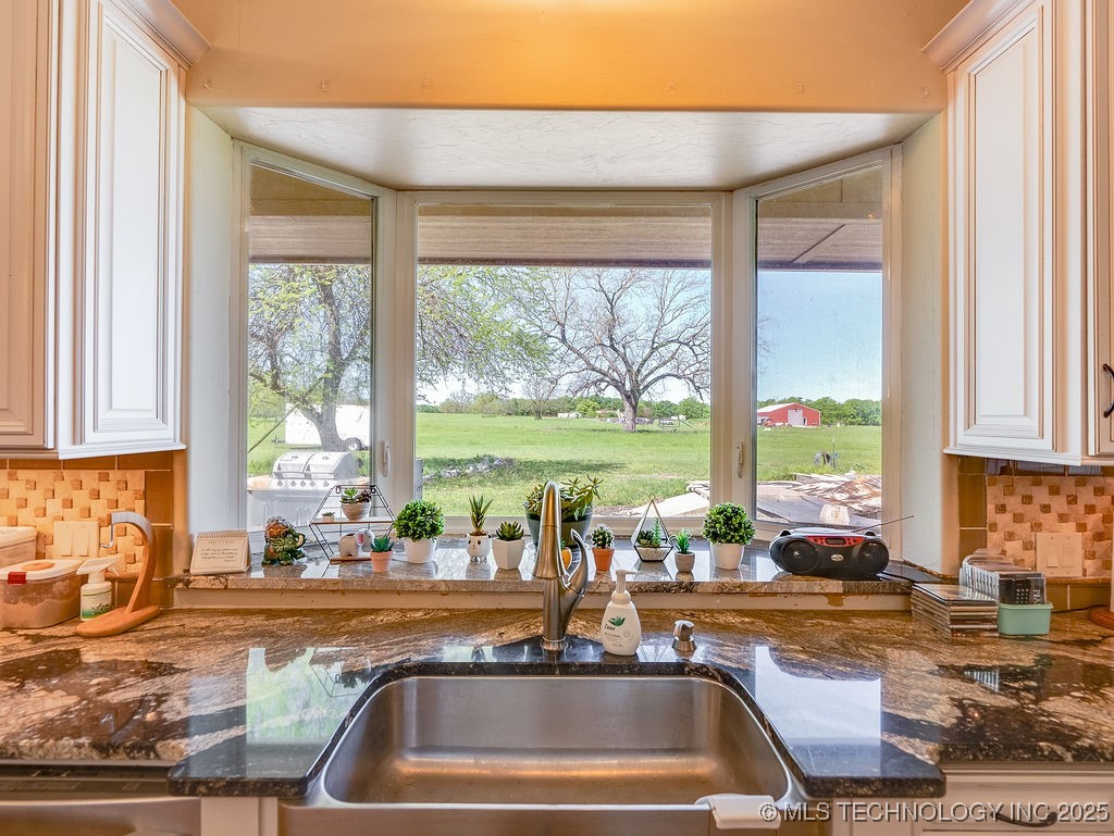 21125 S State Highway 99 S Property Photo 17