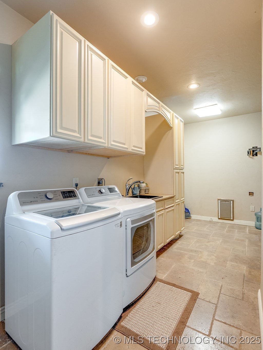 21125 S State Highway 99 S Property Photo 25